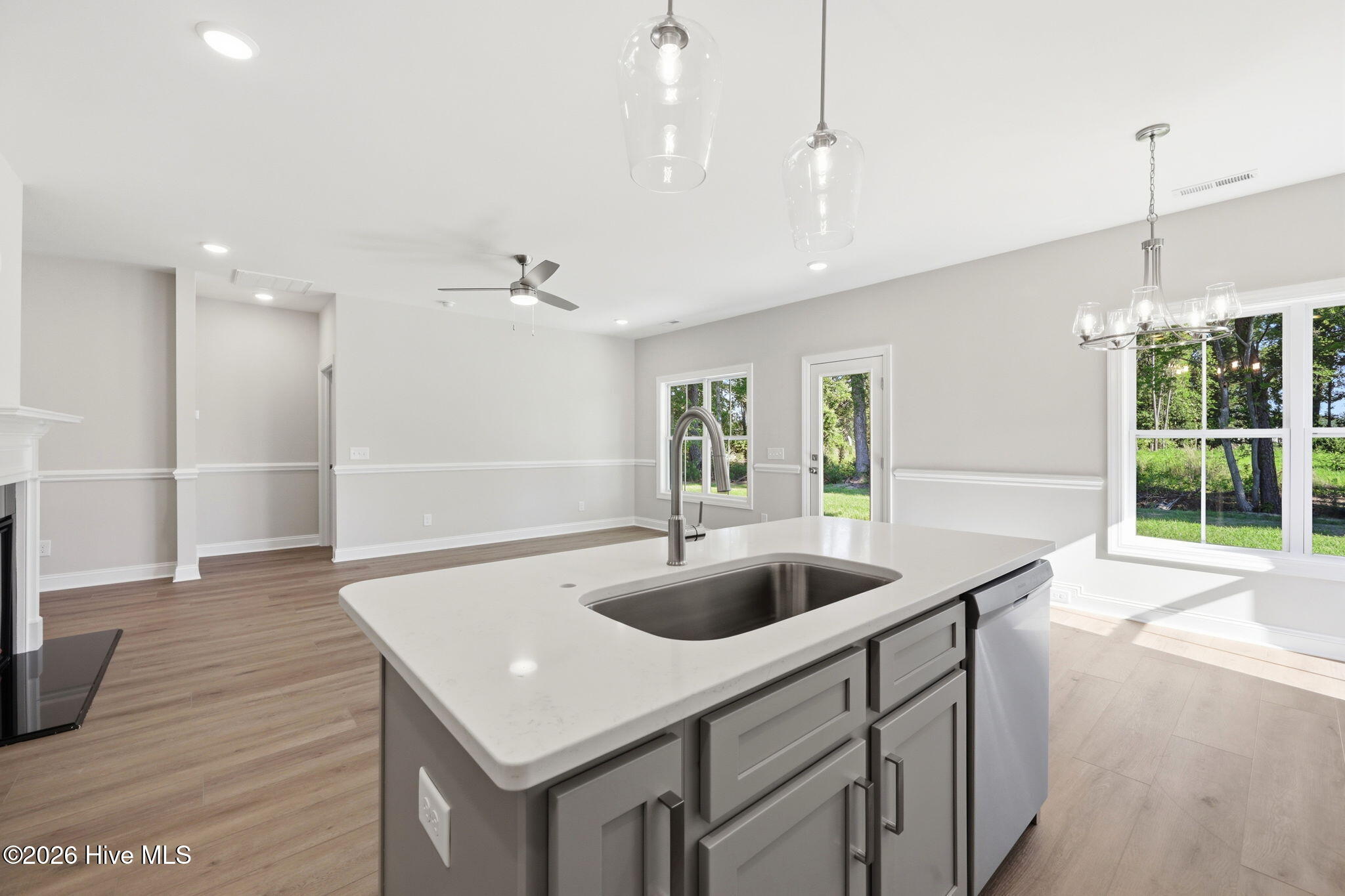 319 Mangrove Court Property Photo 5