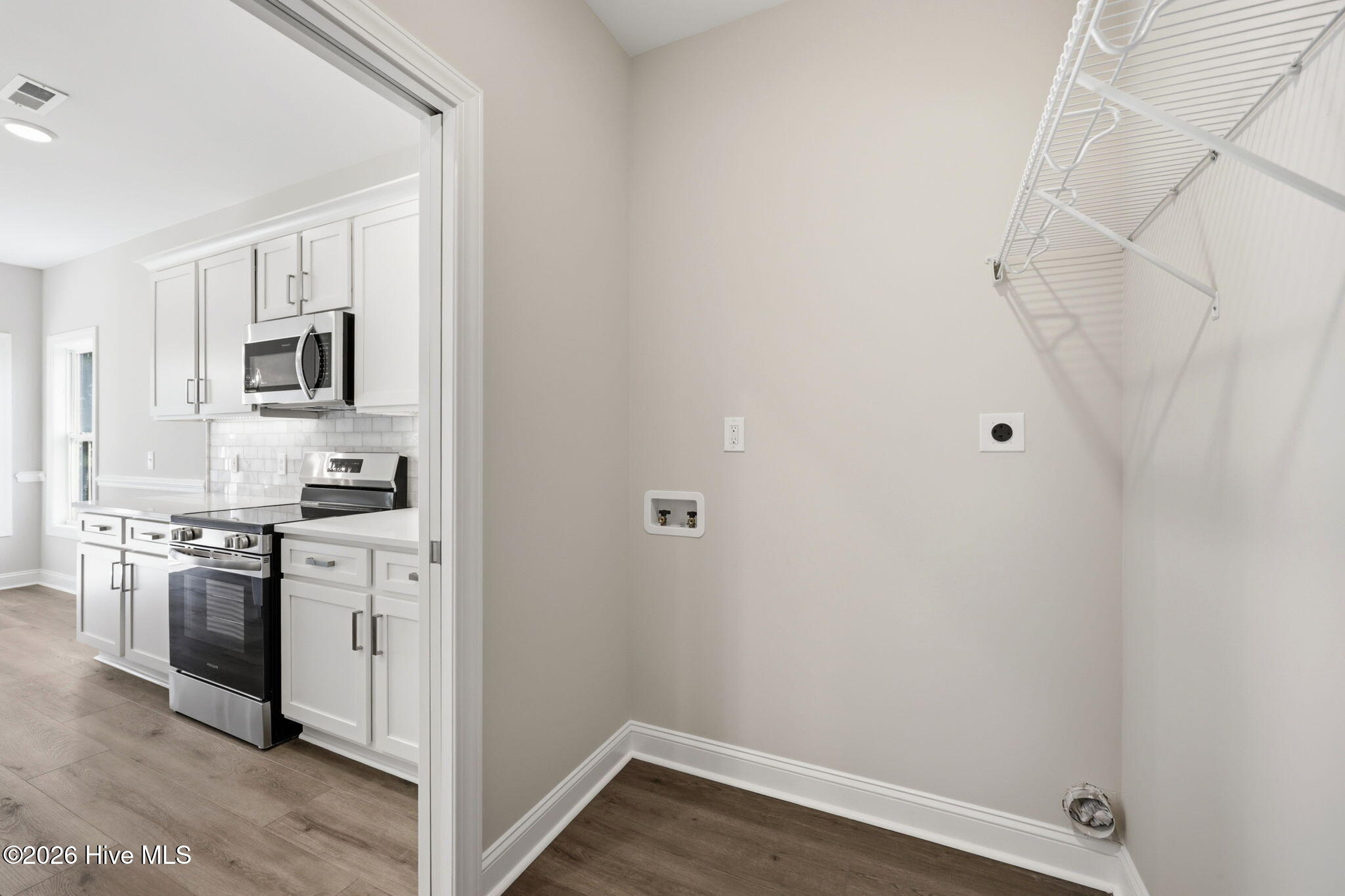 319 Mangrove Court Property Photo 25