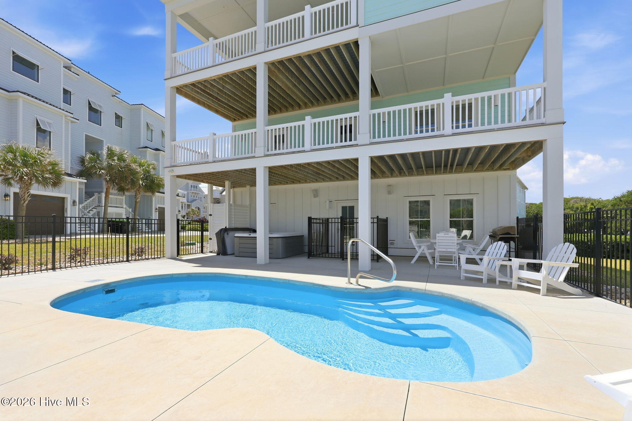109 Ocean Bluff Drive Property Photo 6