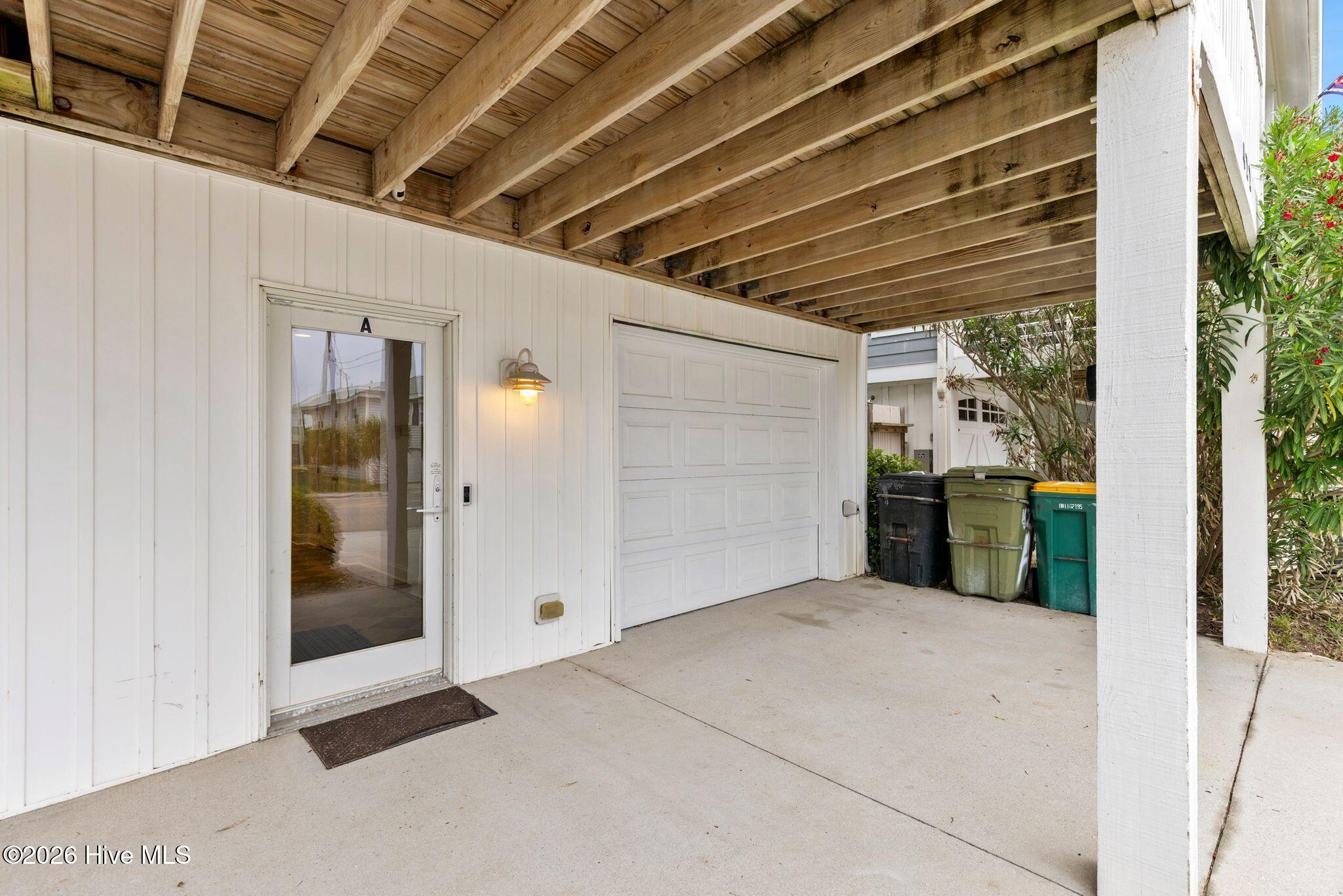 422 Fort Fisher Boulevard S Unit A Property Photo 4