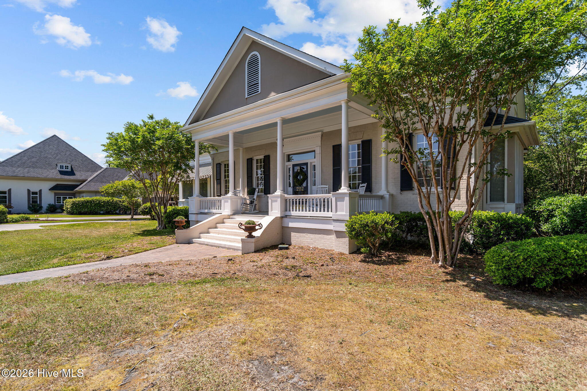 2112 Ascott Place Property Photo 3