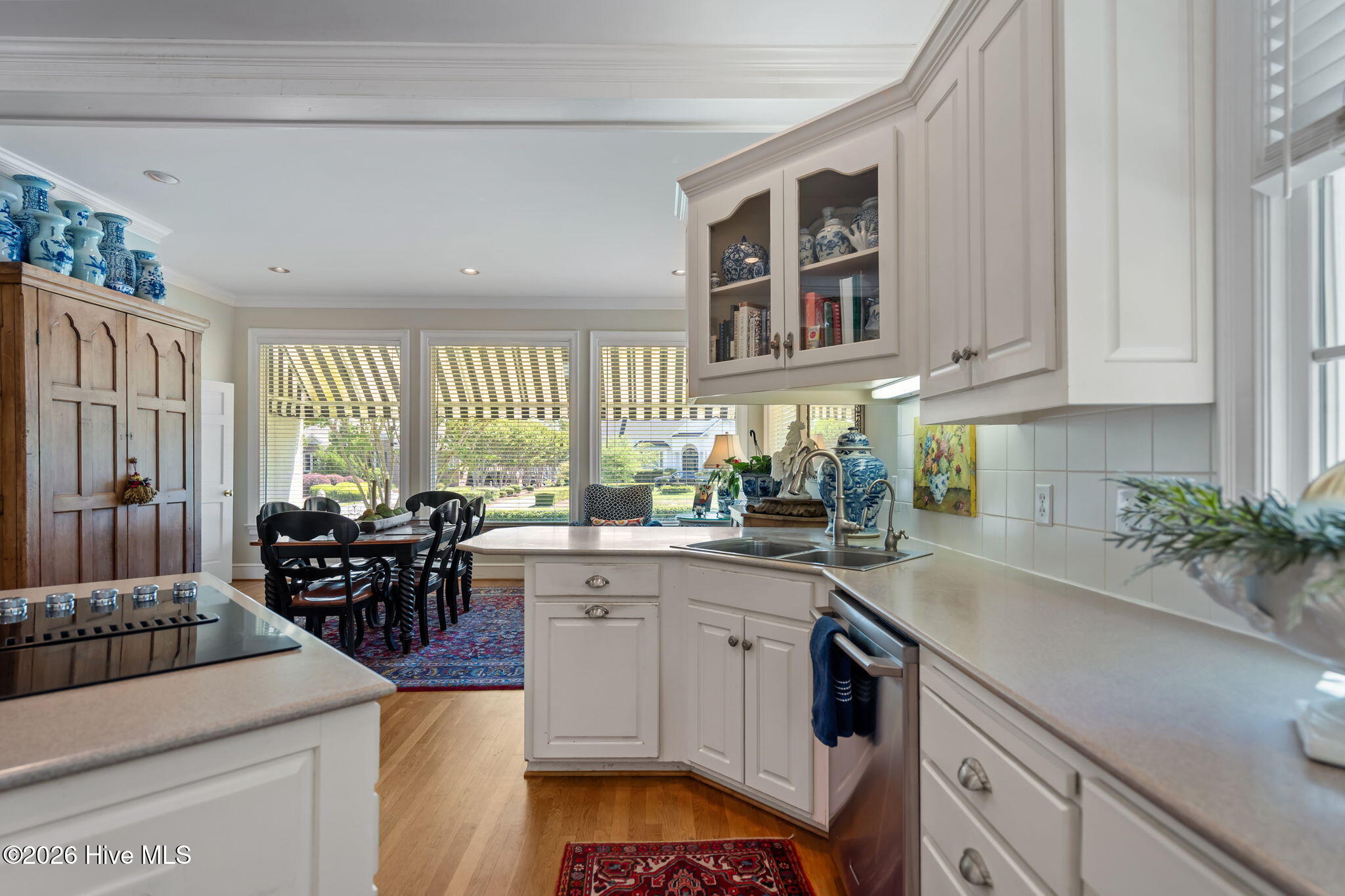 2112 Ascott Place Property Photo 25
