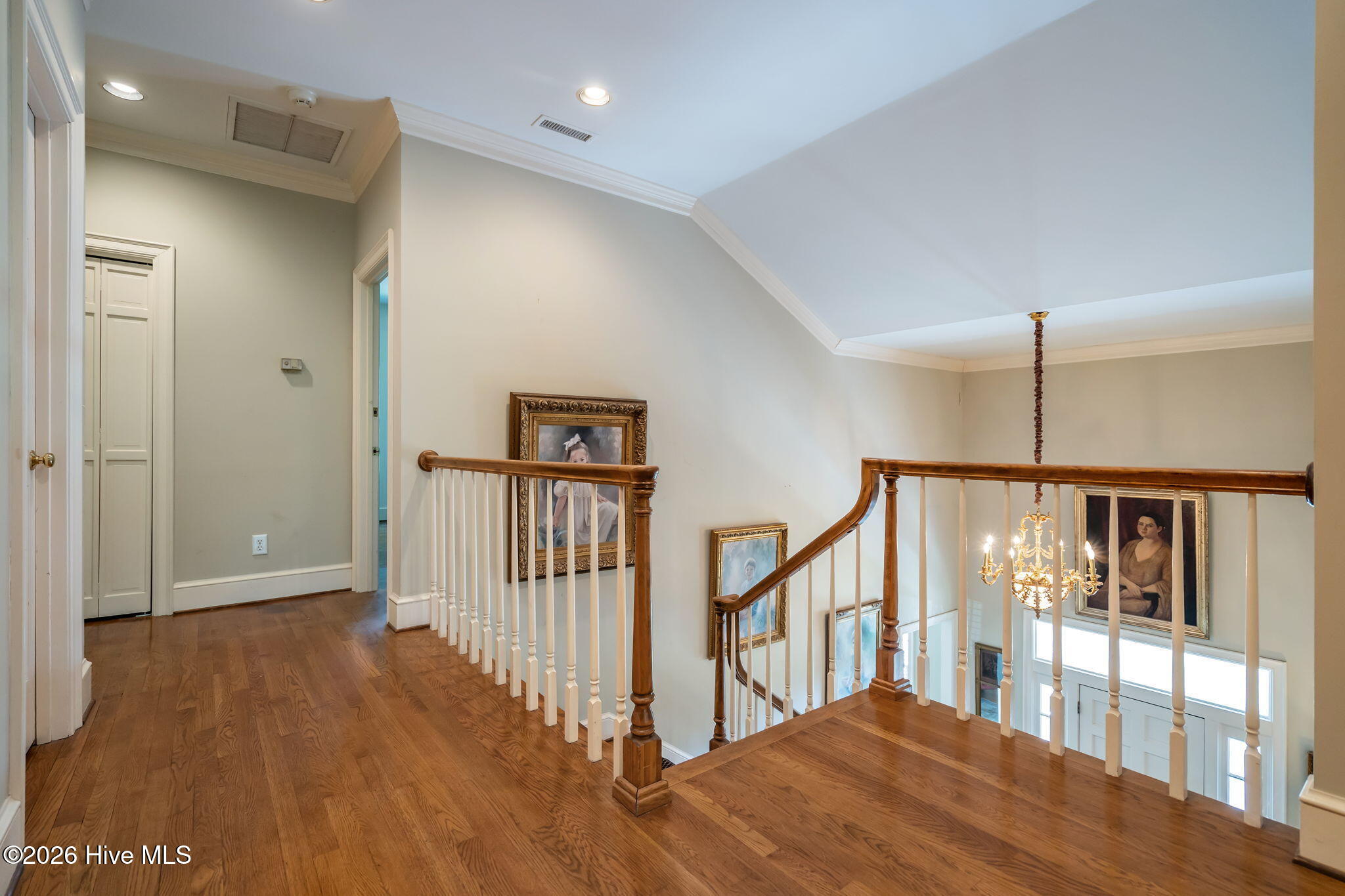 2112 Ascott Place Property Photo 35