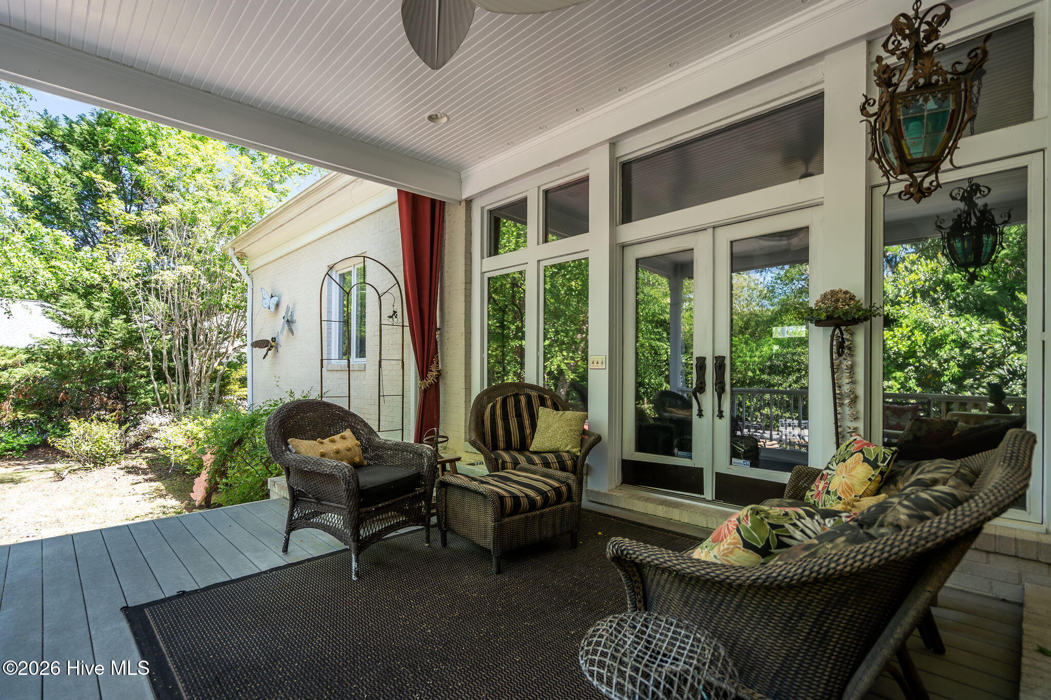 2112 Ascott Place Property Photo 46