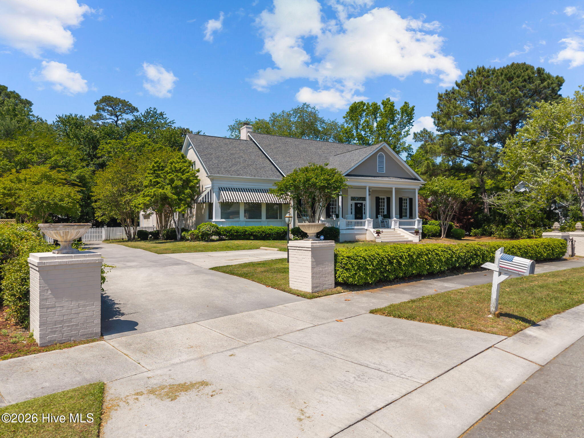 2112 Ascott Place Property Photo 58