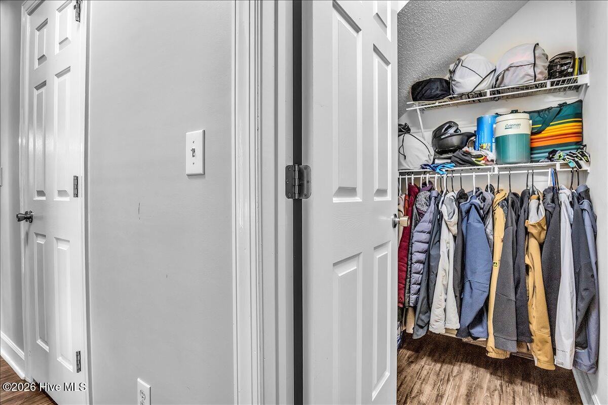 8704 Pinkerton Drive Property Photo 26