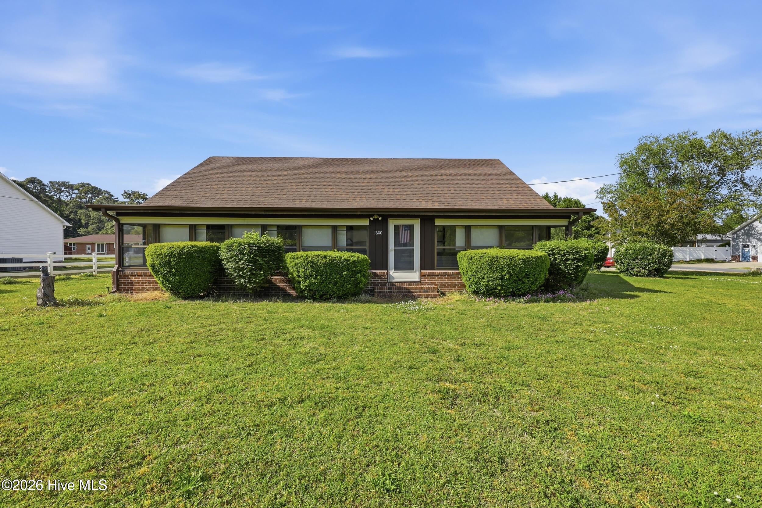 1600 W Main Ext Property Photo 1