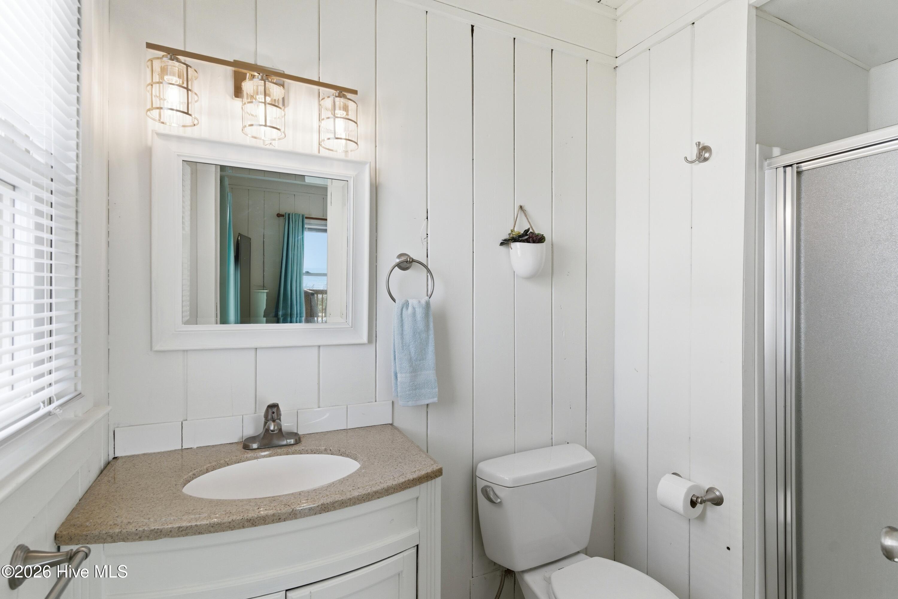 707 W Beach Drive Property Photo 29