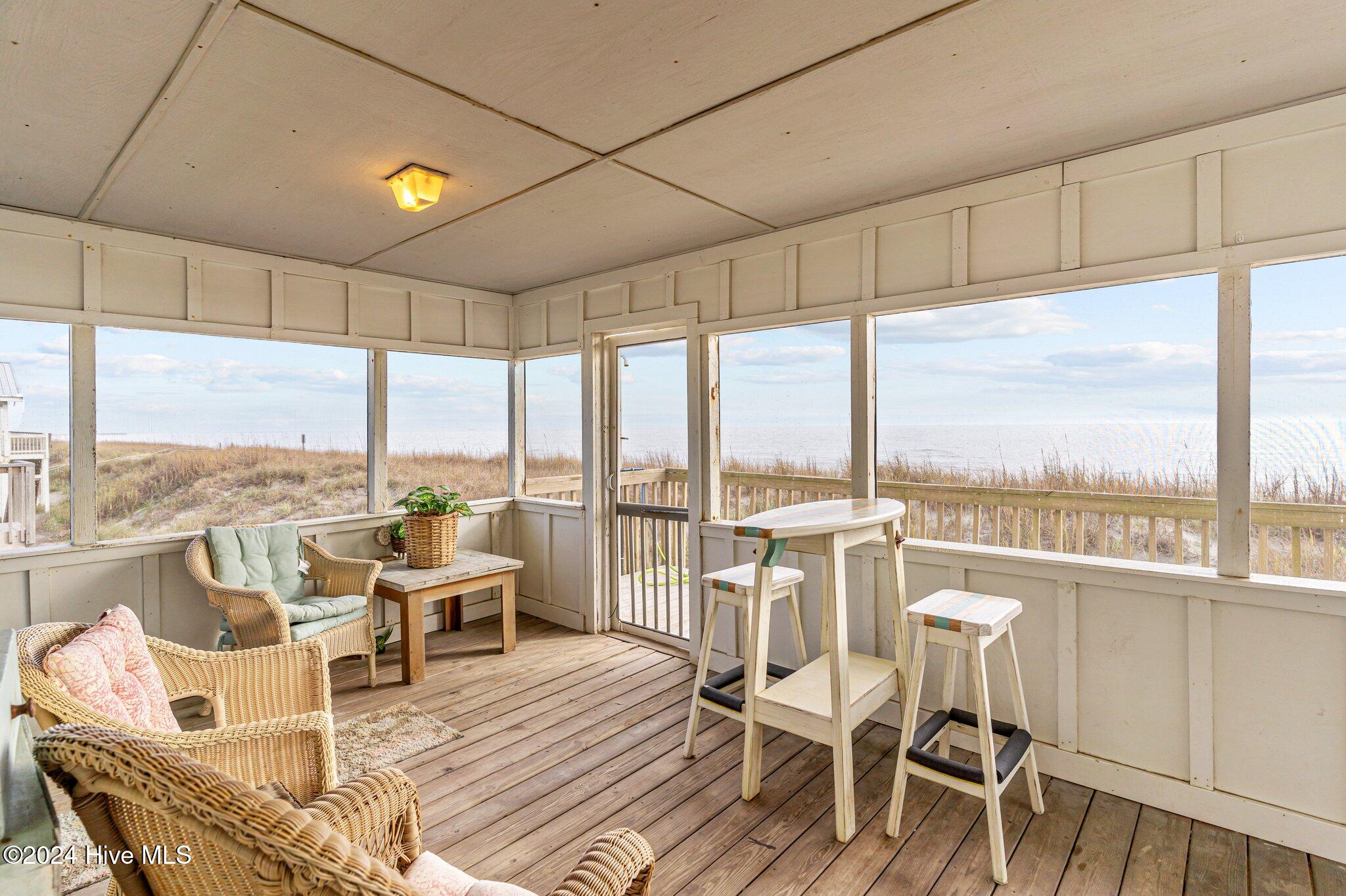 707 W Beach Drive Property Photo 42