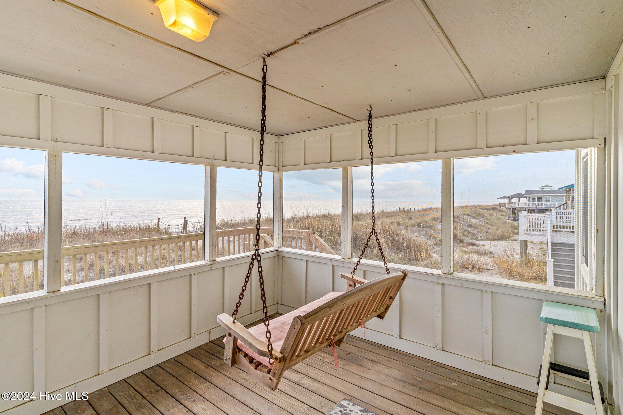 707 W Beach Drive Property Photo 43