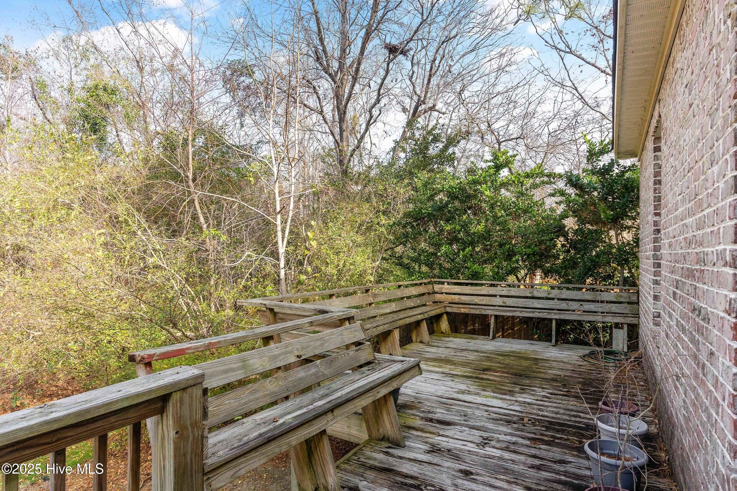 602 Southerland Farm Drive Property Photo 16