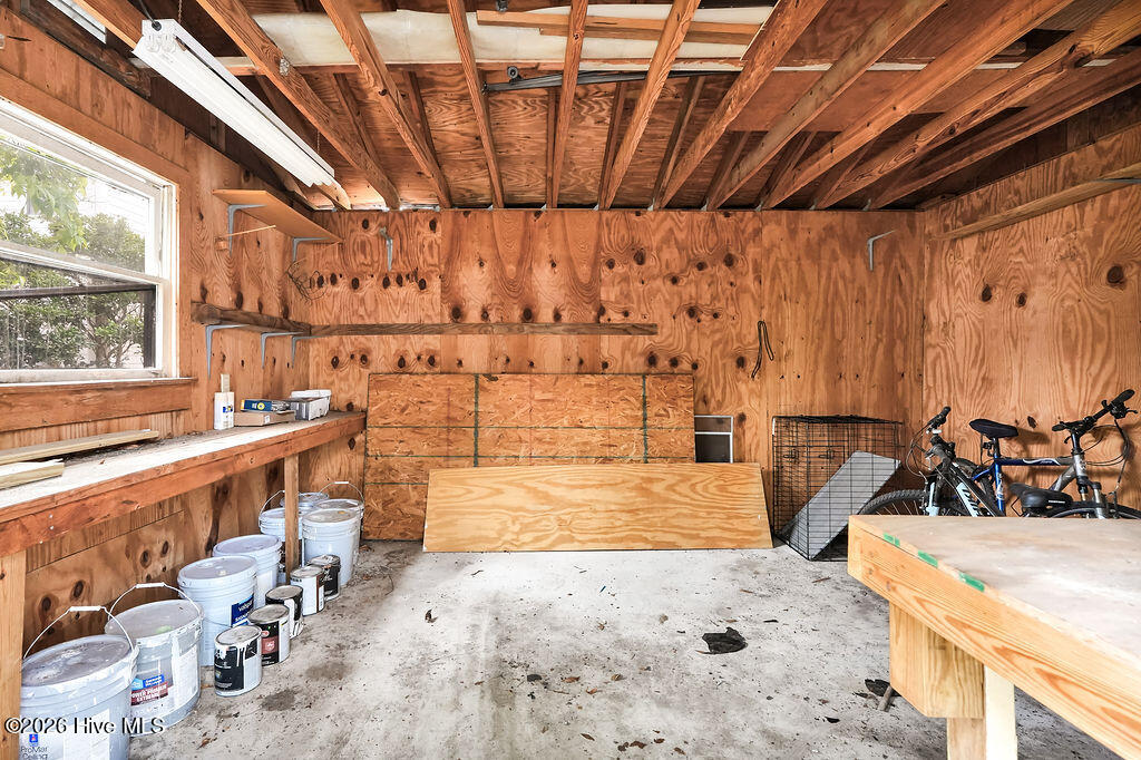 3307 E Oak Island Drive Property Photo 46