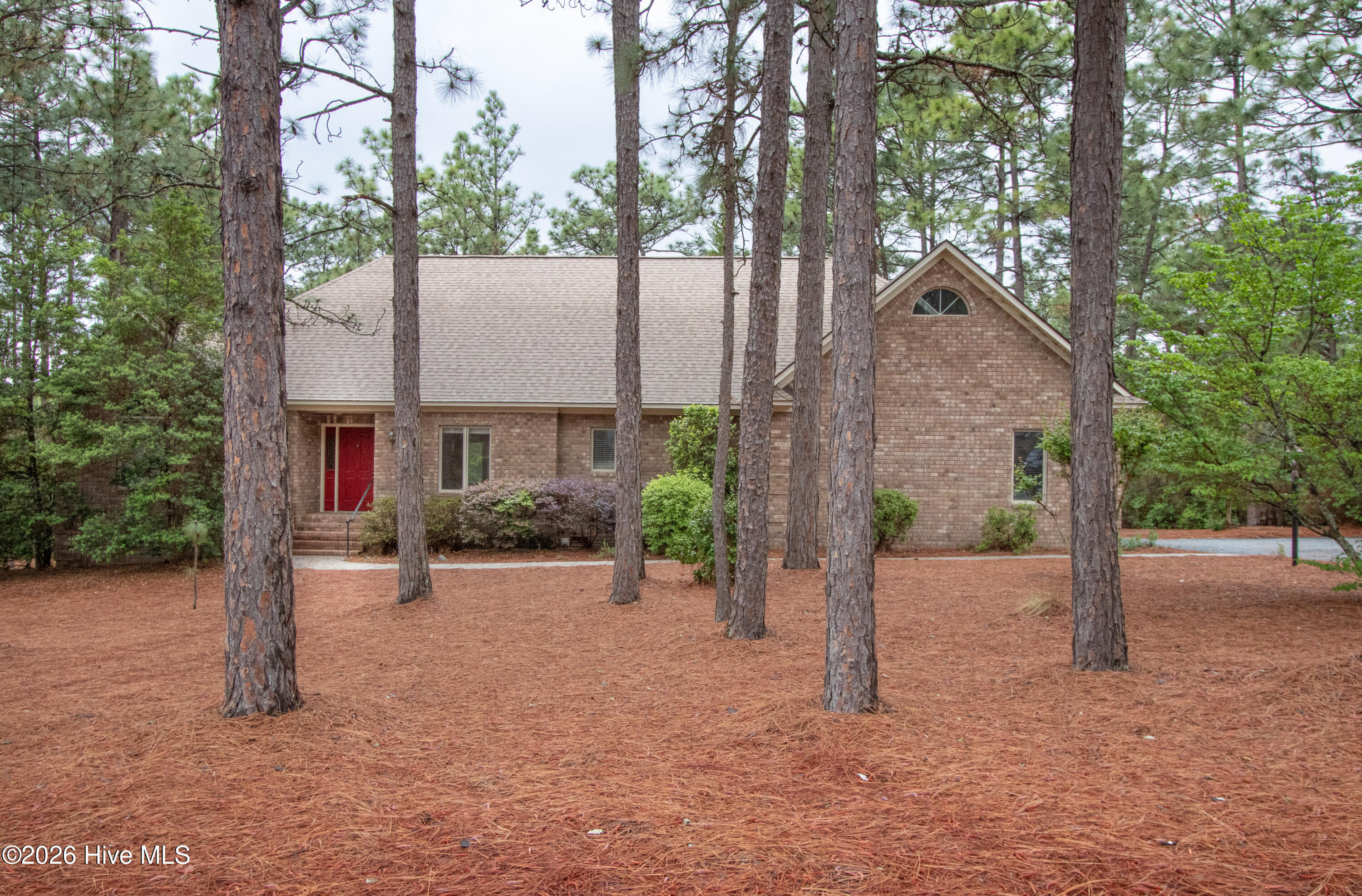 2 Interlachon Drive Property Photo 1