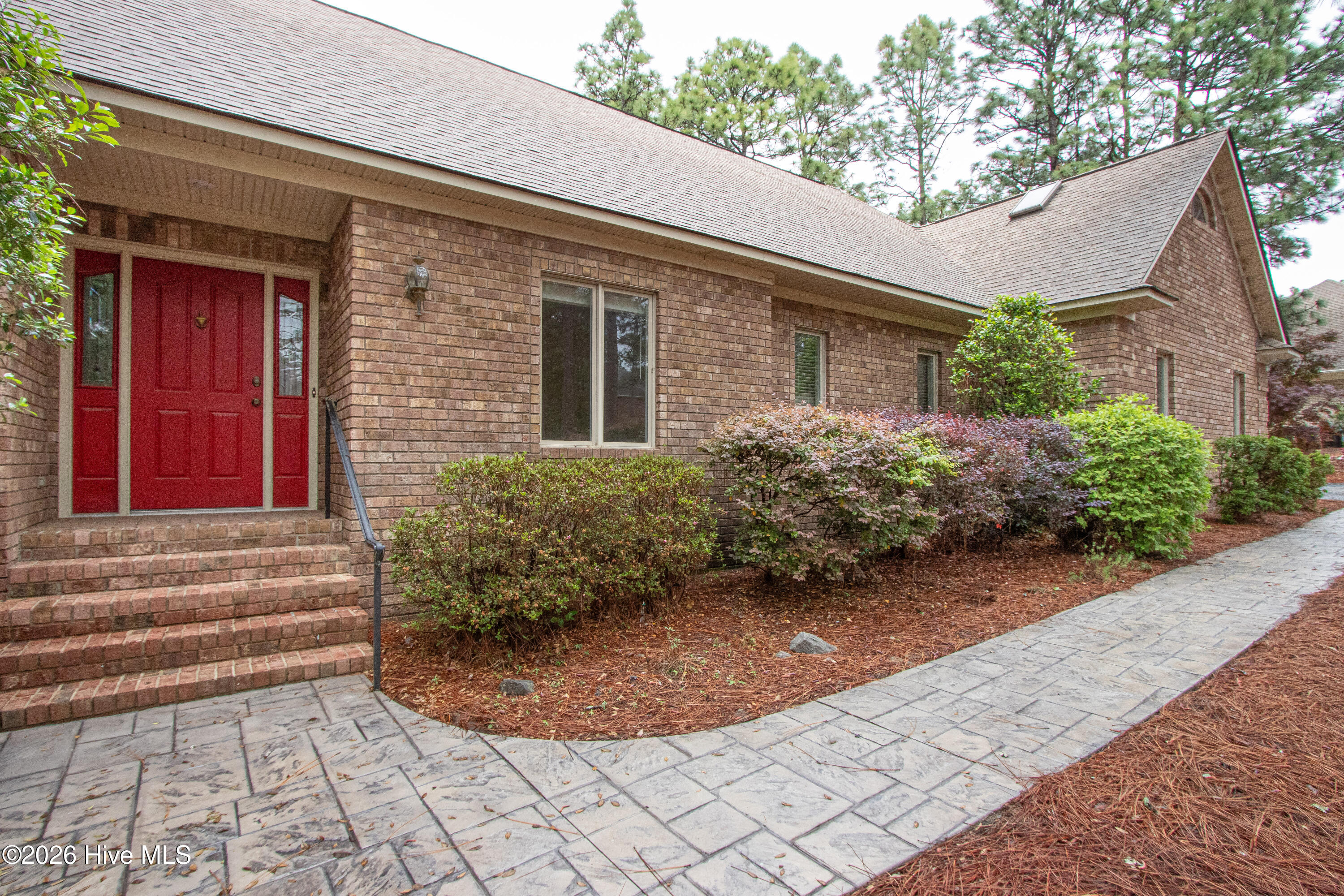 2 Interlachon Drive Property Photo 3