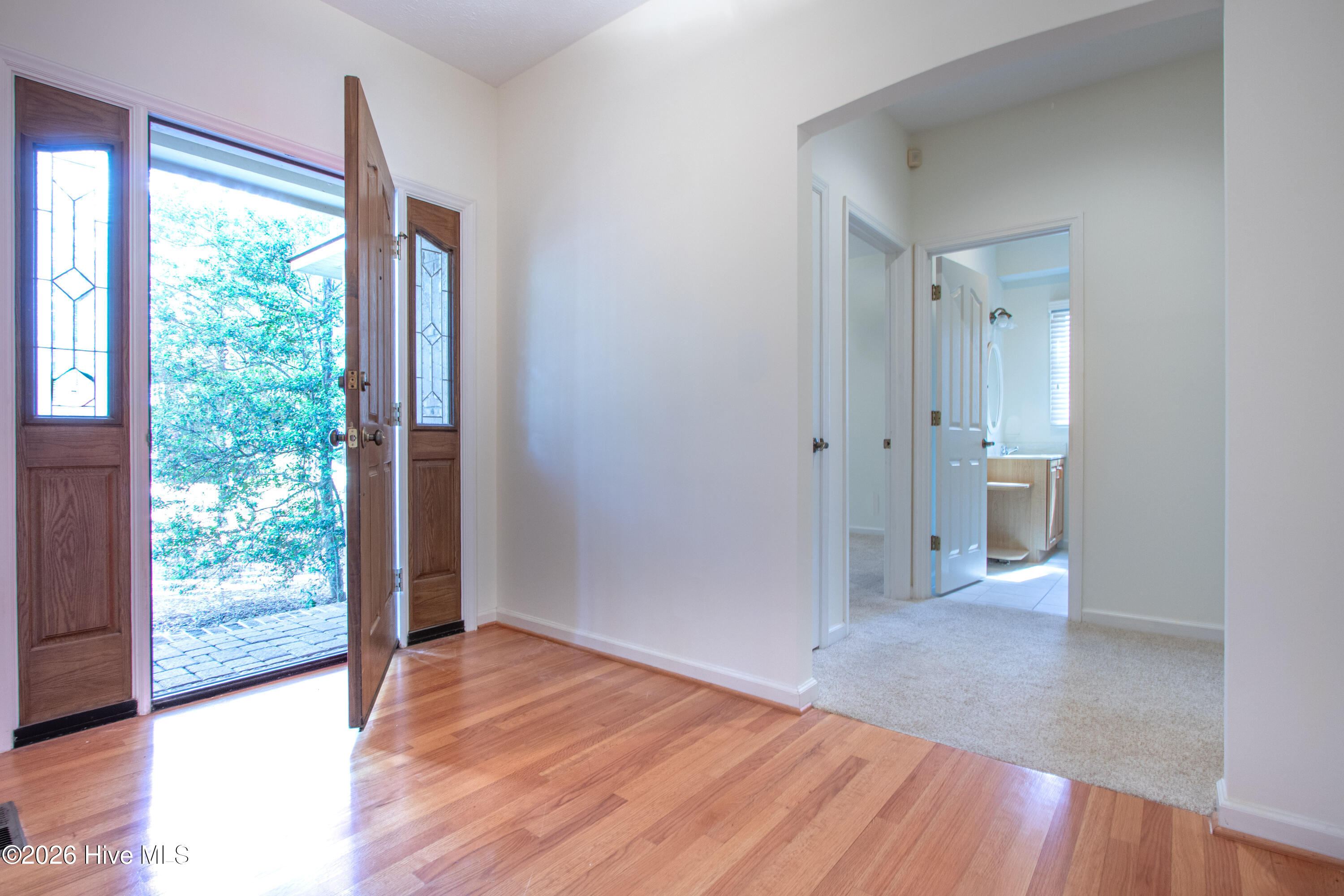 2 Interlachon Drive Property Photo 4