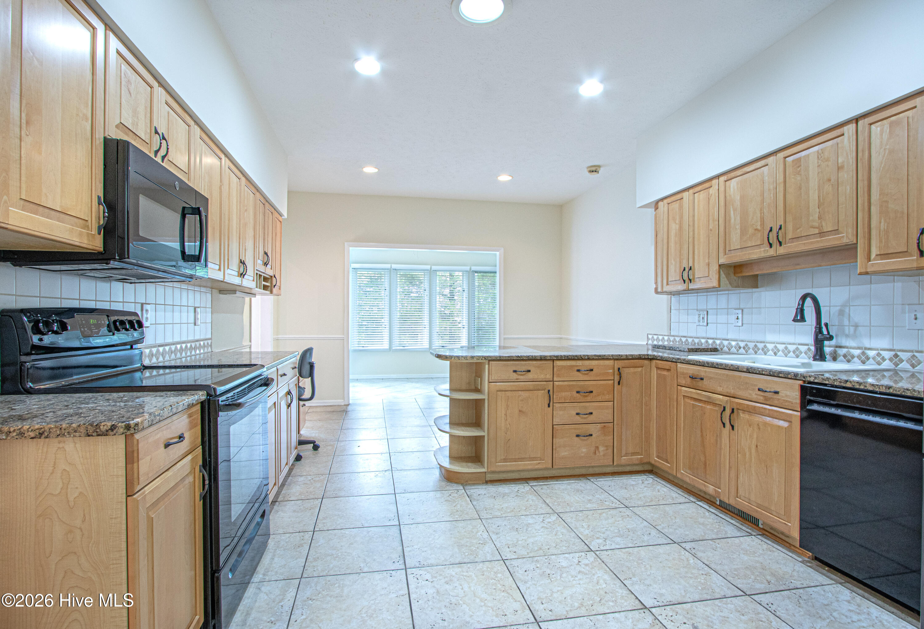 2 Interlachon Drive Property Photo 10