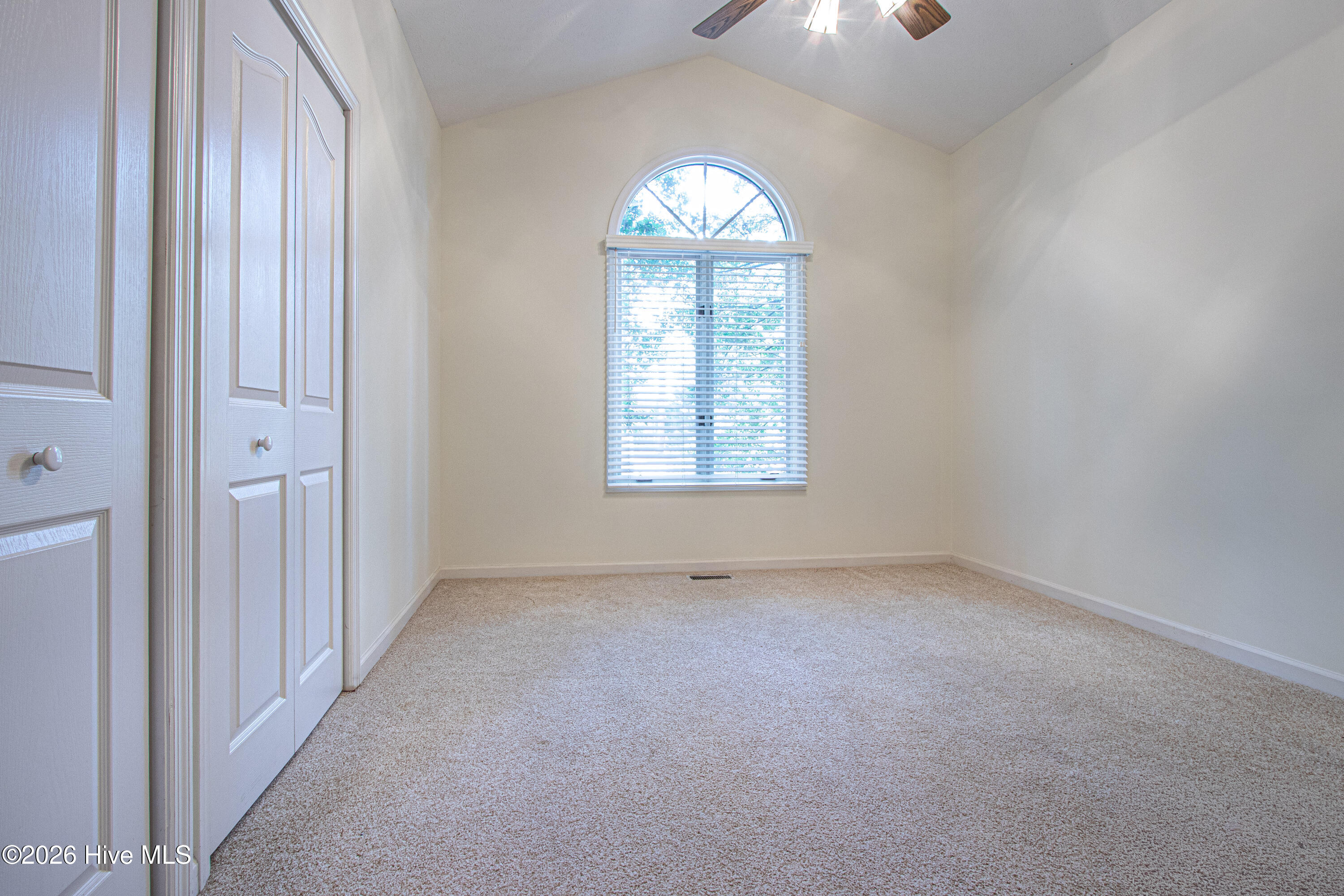 2 Interlachon Drive Property Photo 21