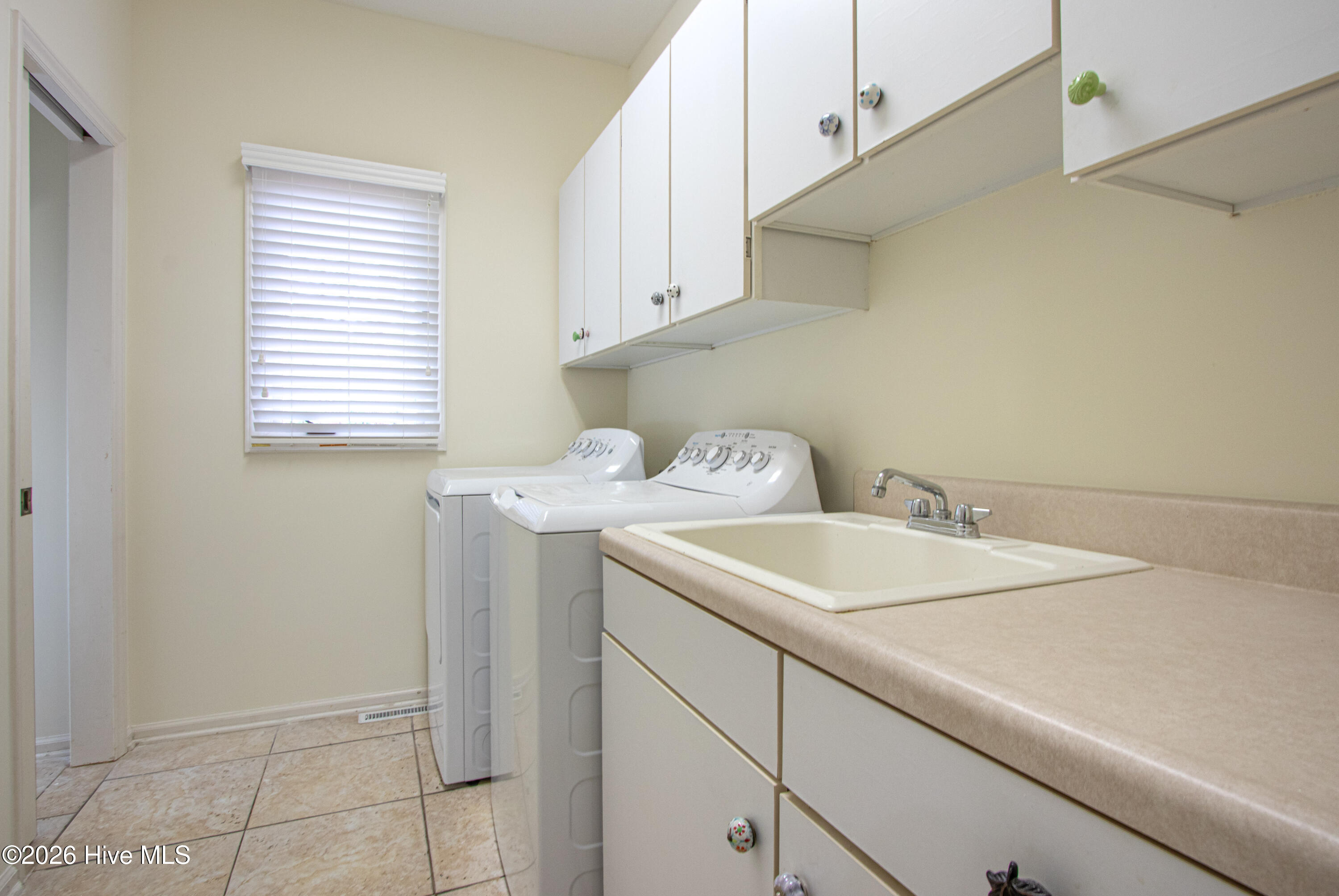 2 Interlachon Drive Property Photo 23