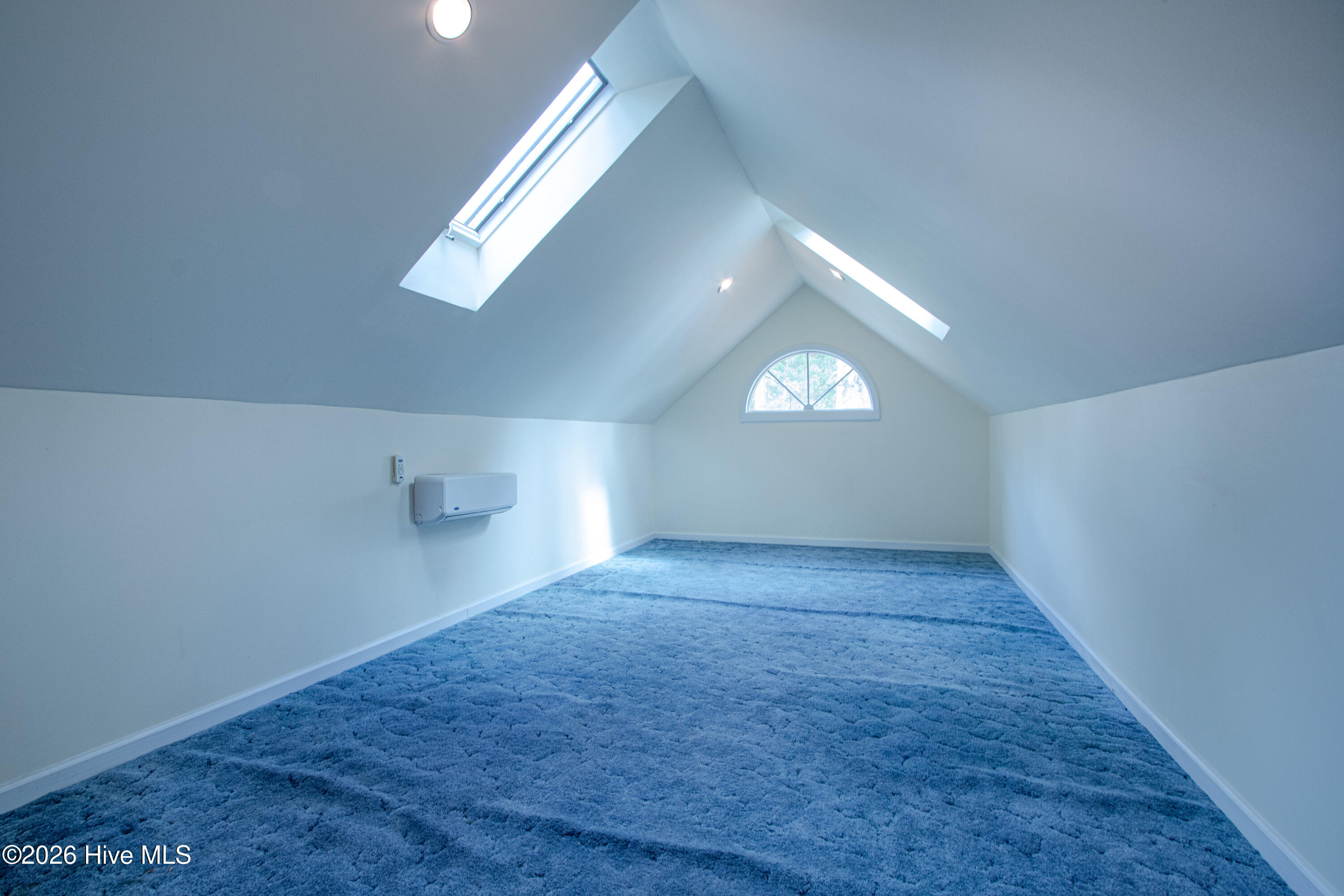 2 Interlachon Drive Property Photo 25