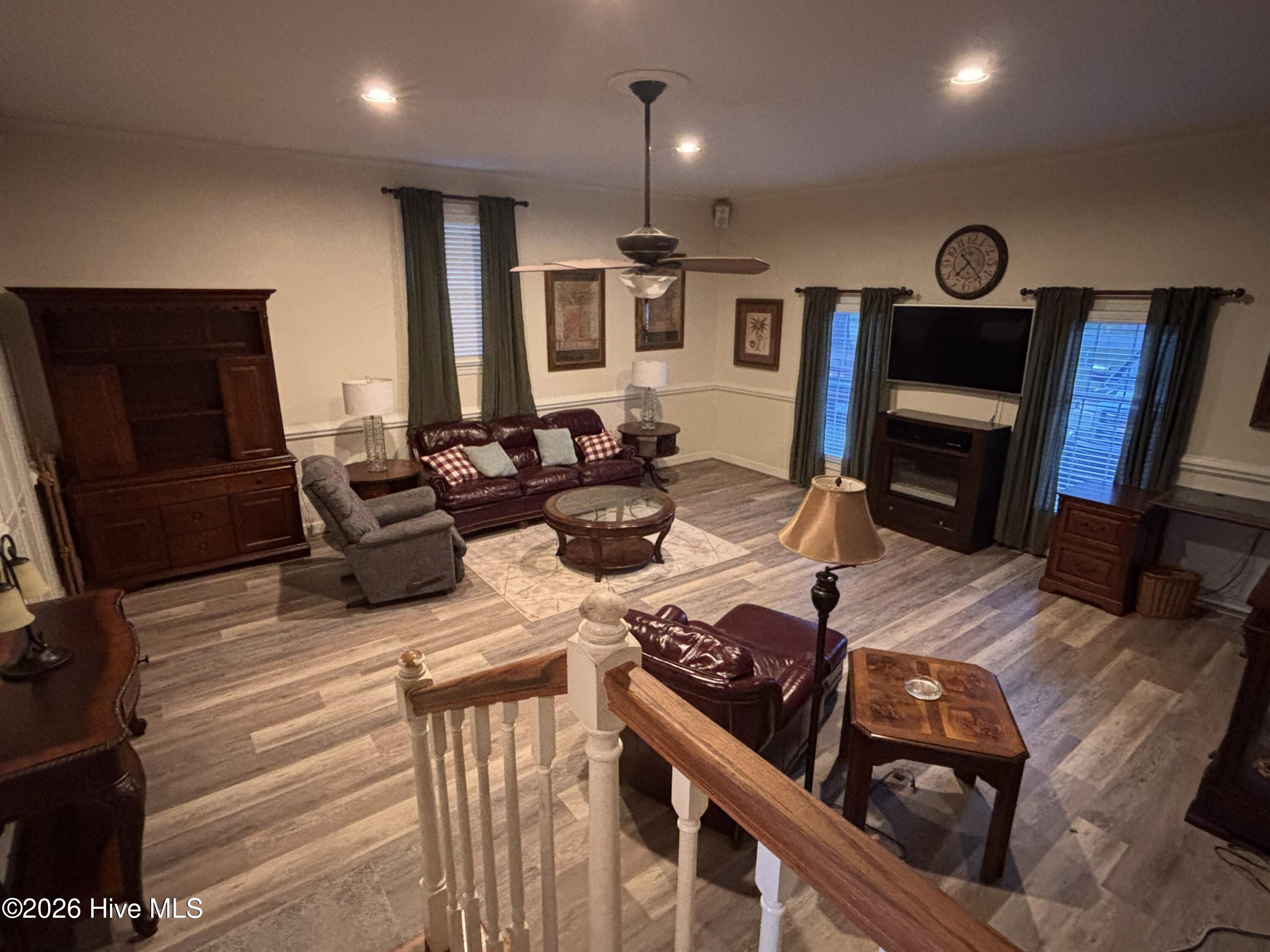 2485 Pine Knoll Drive Property Photo 7