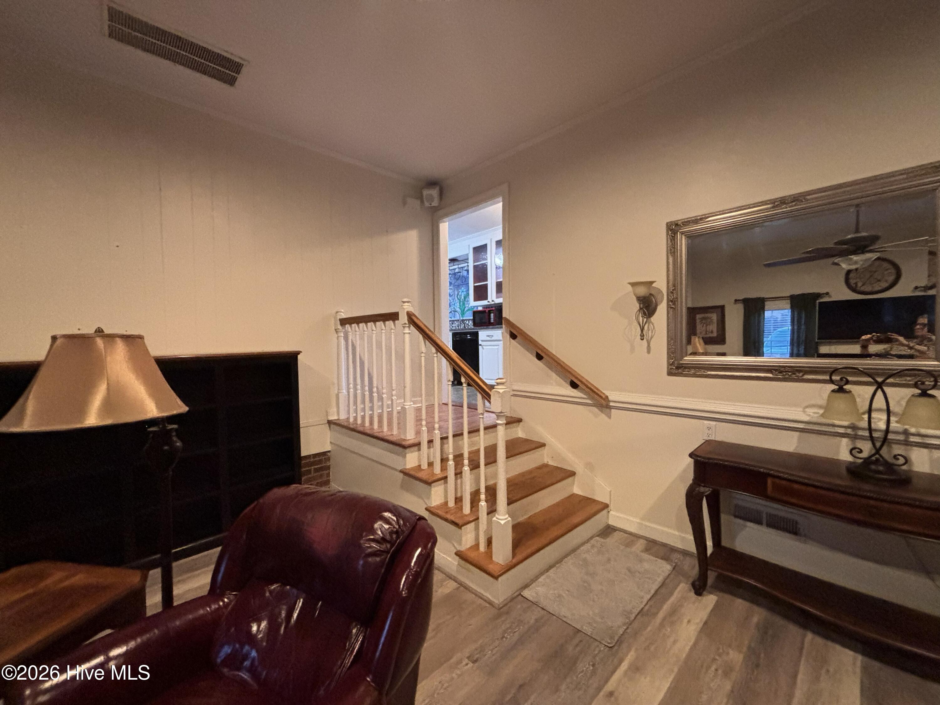 2485 Pine Knoll Drive Property Photo 8