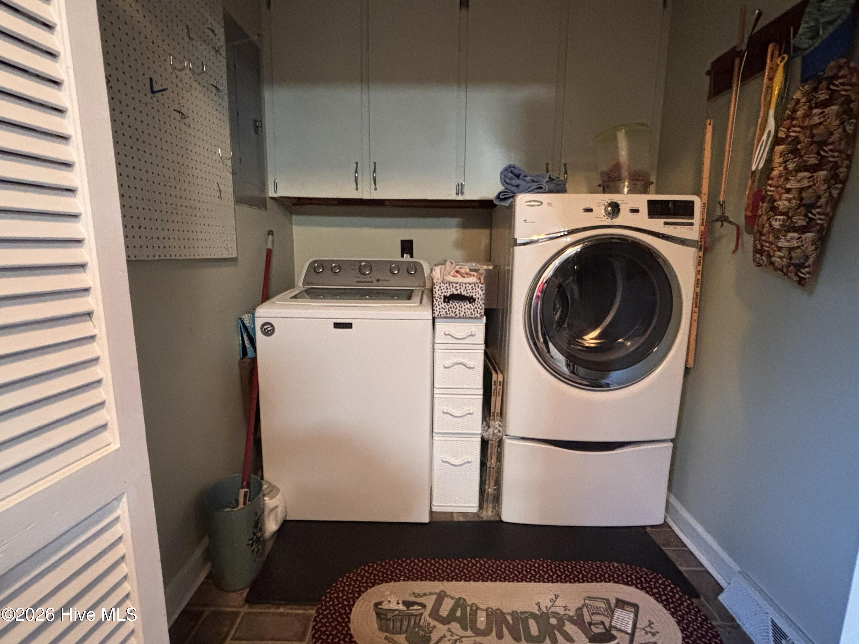 2485 Pine Knoll Drive Property Photo 11