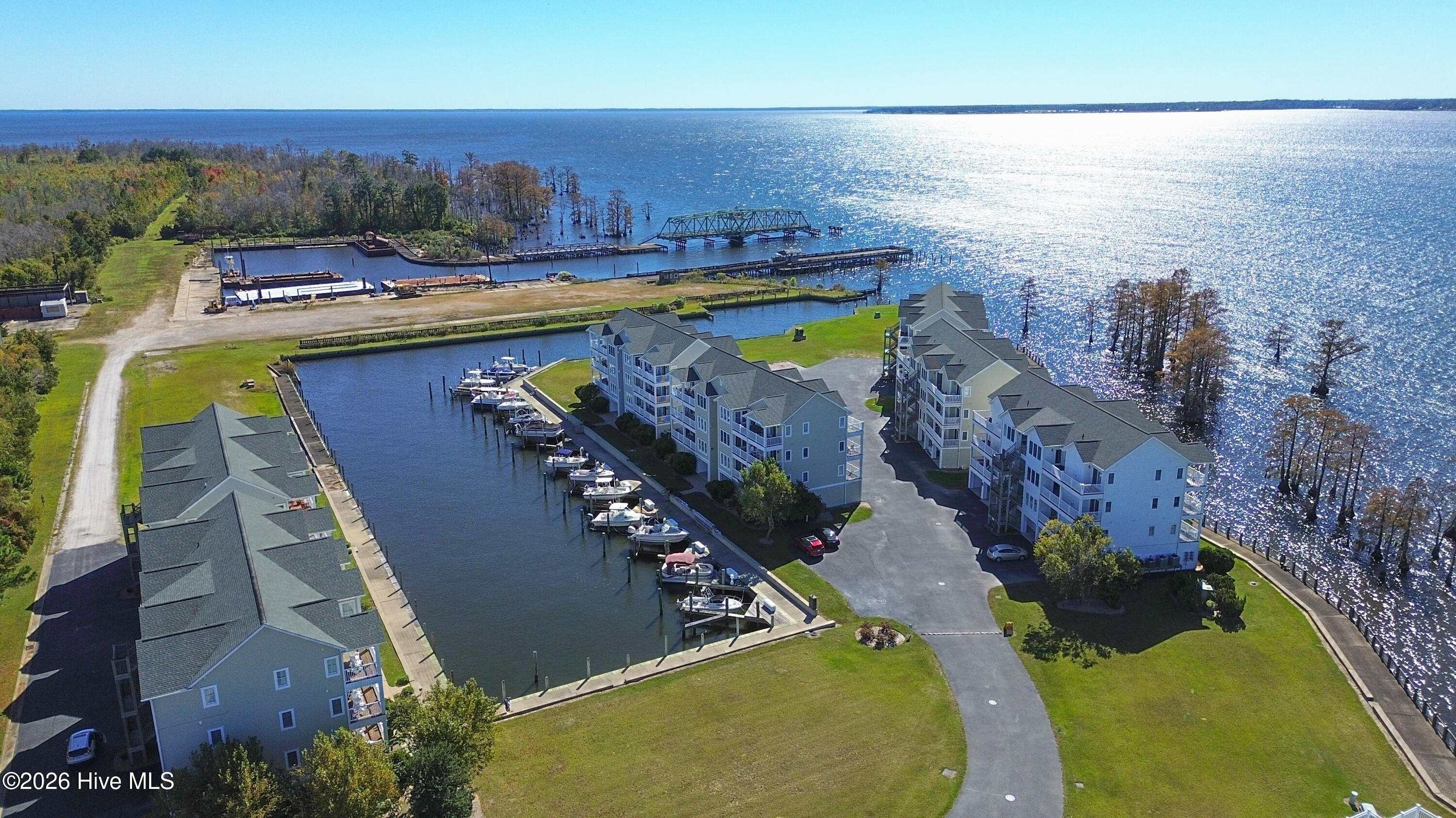 417 Captains Cove Unit D Property Photo 2