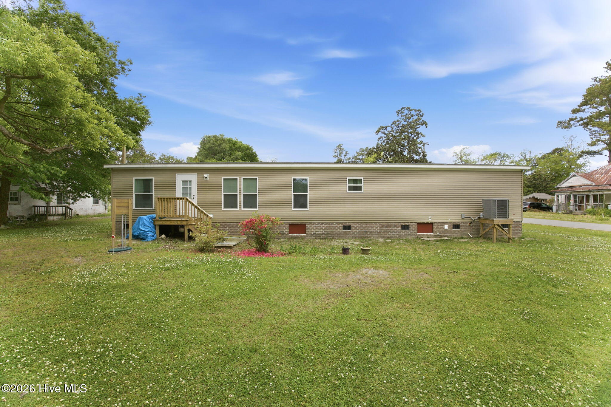 103 Vance Street Property Photo 34