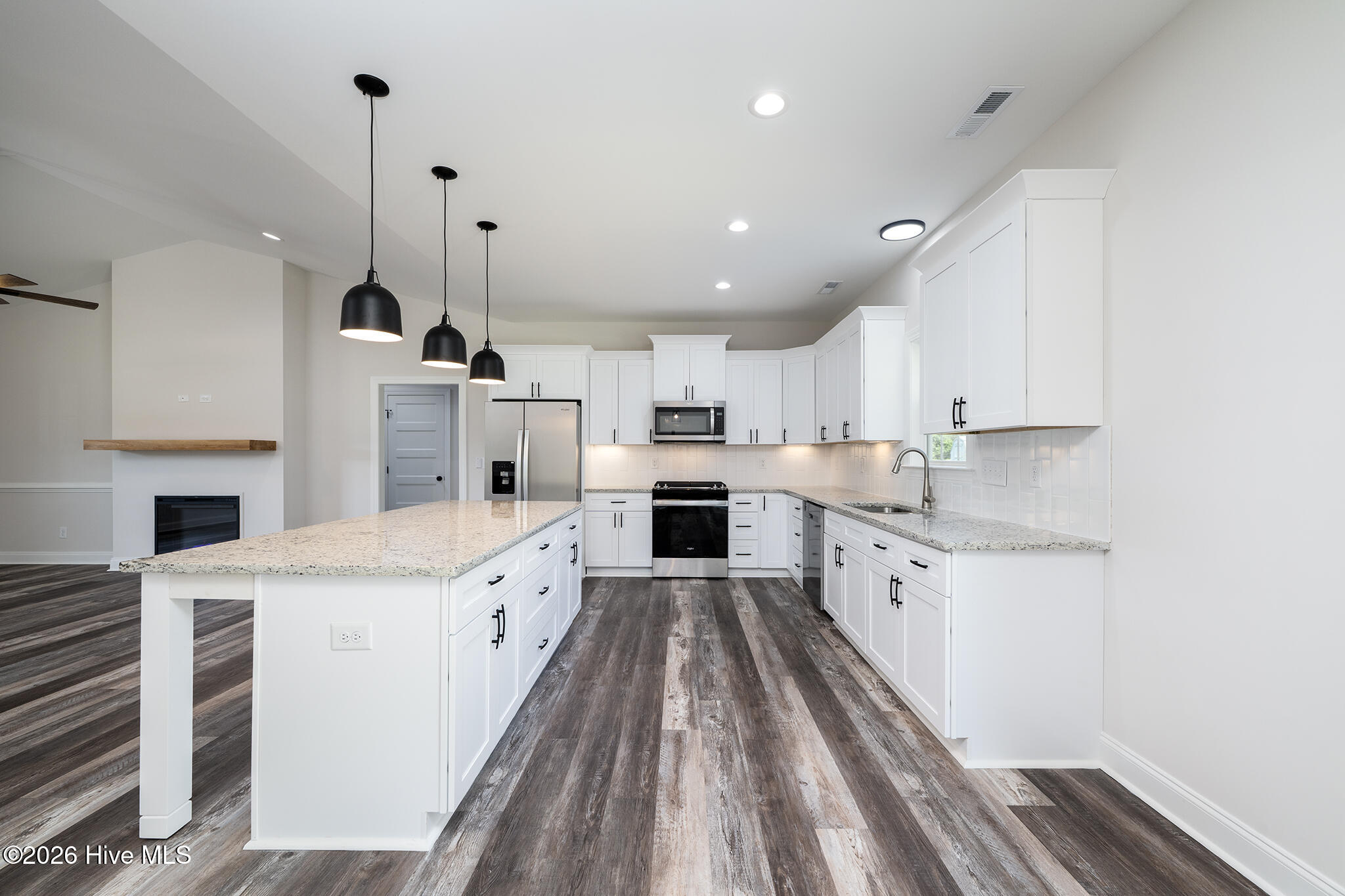 682 Crump Farm Road Property Photo 3