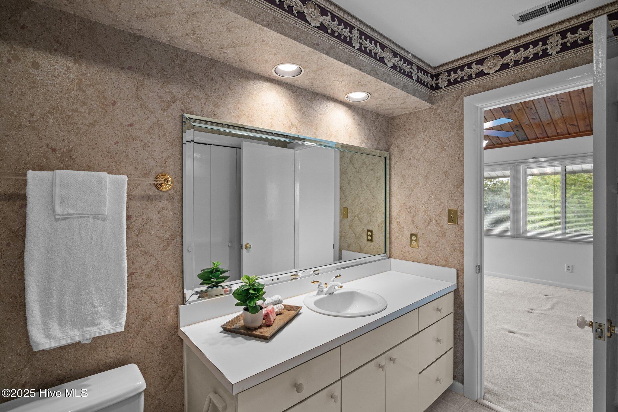 24 Batts Hill Road Property Photo 41