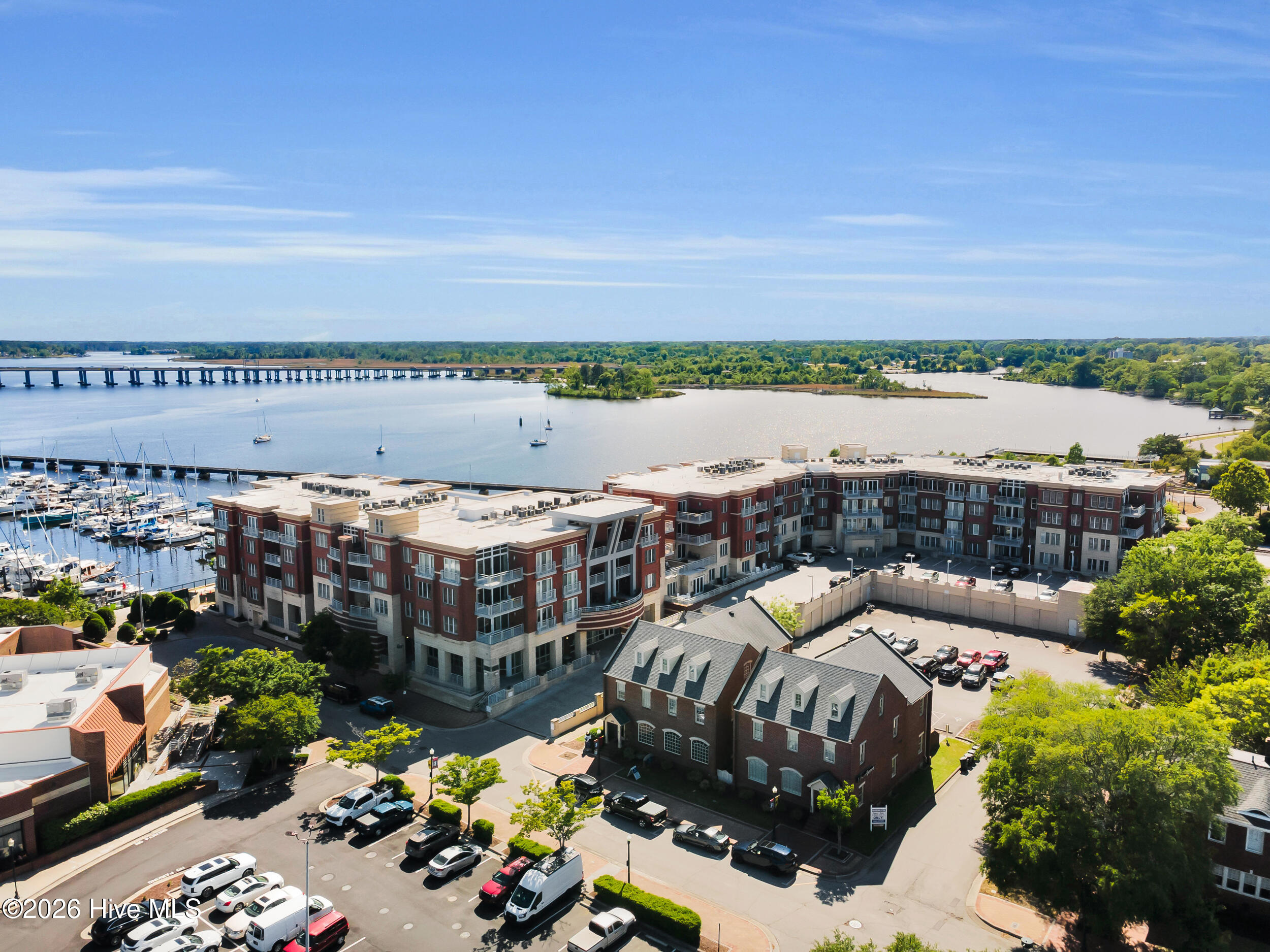 336 Sky Sail Boulevard Property Photo 2