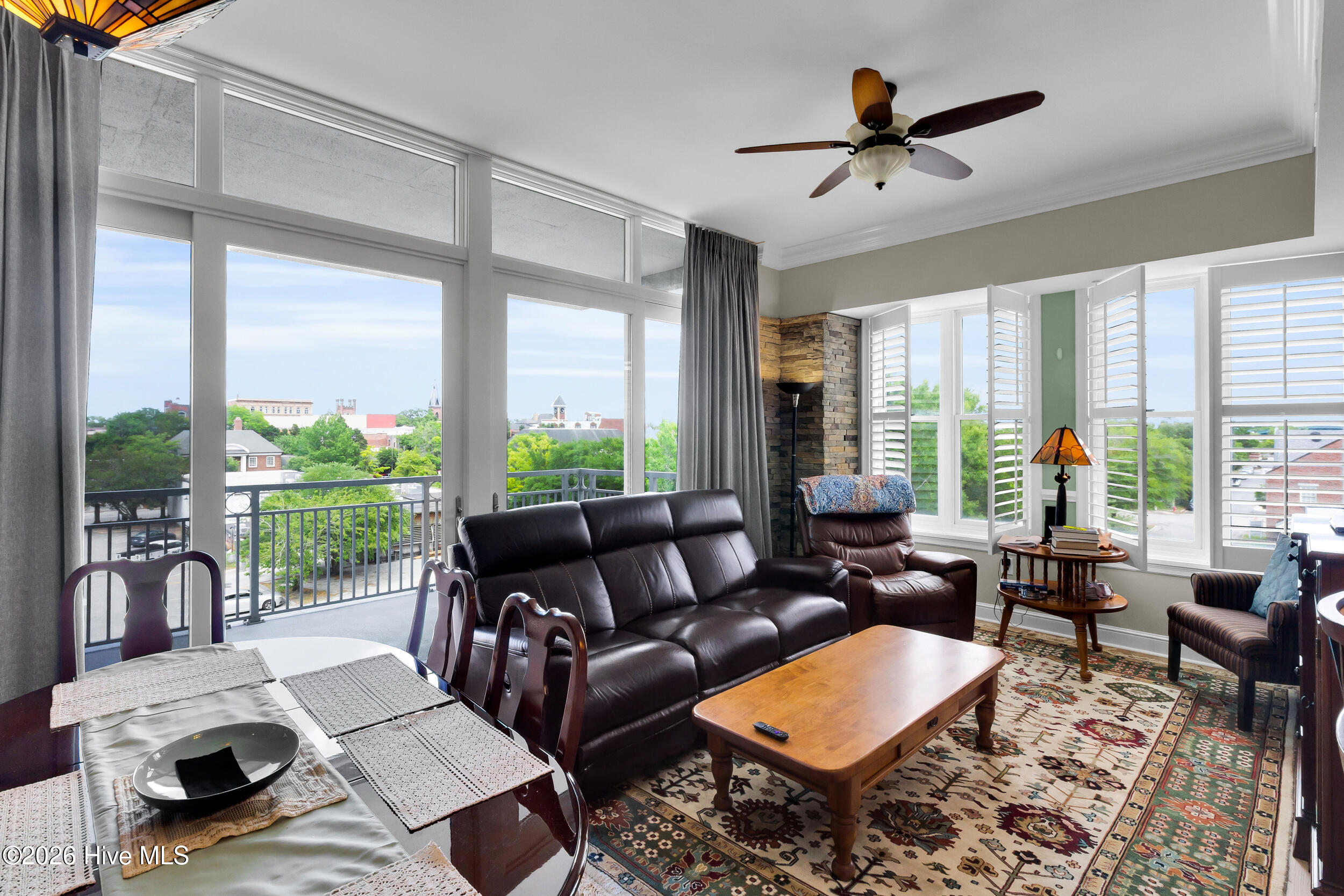 336 Sky Sail Boulevard Property Photo 5