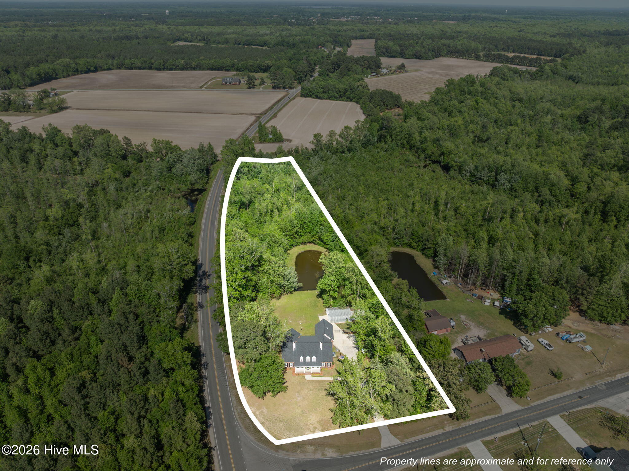 1096 Dean Road Property Photo 3