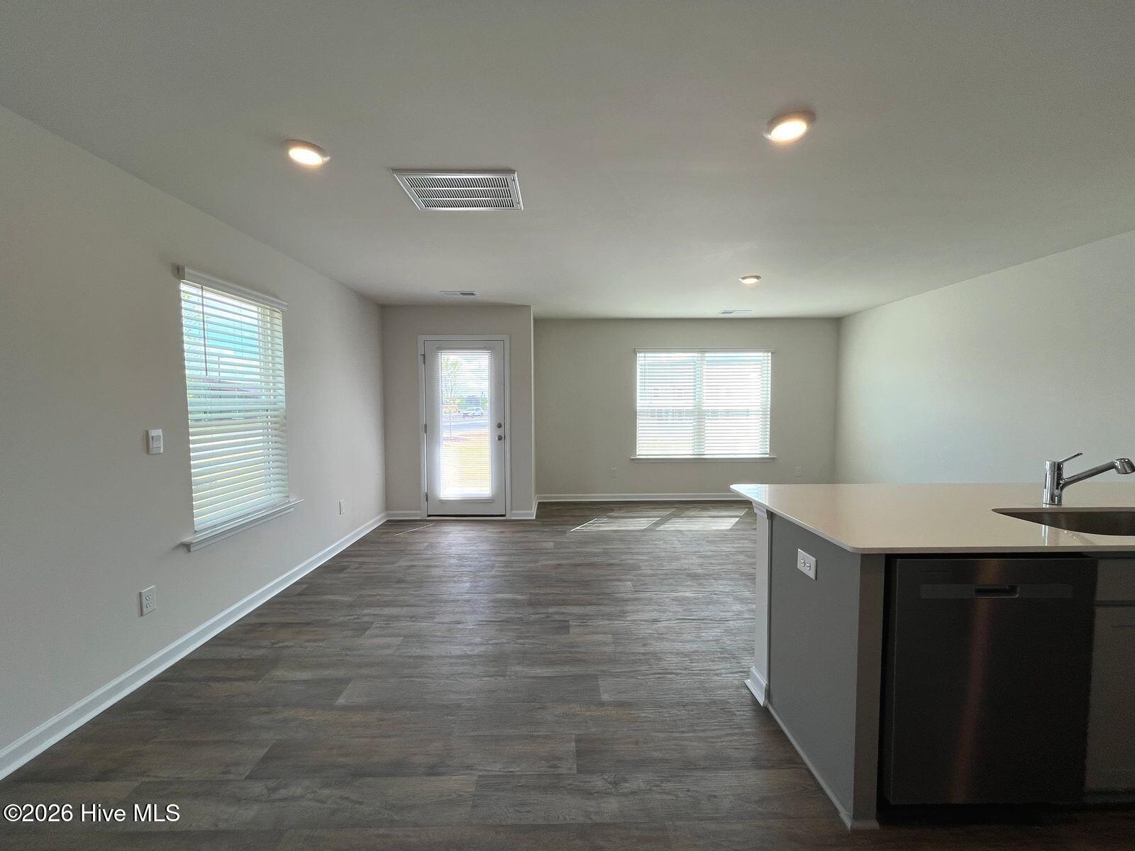 201 Maddox Drive Property Photo 4