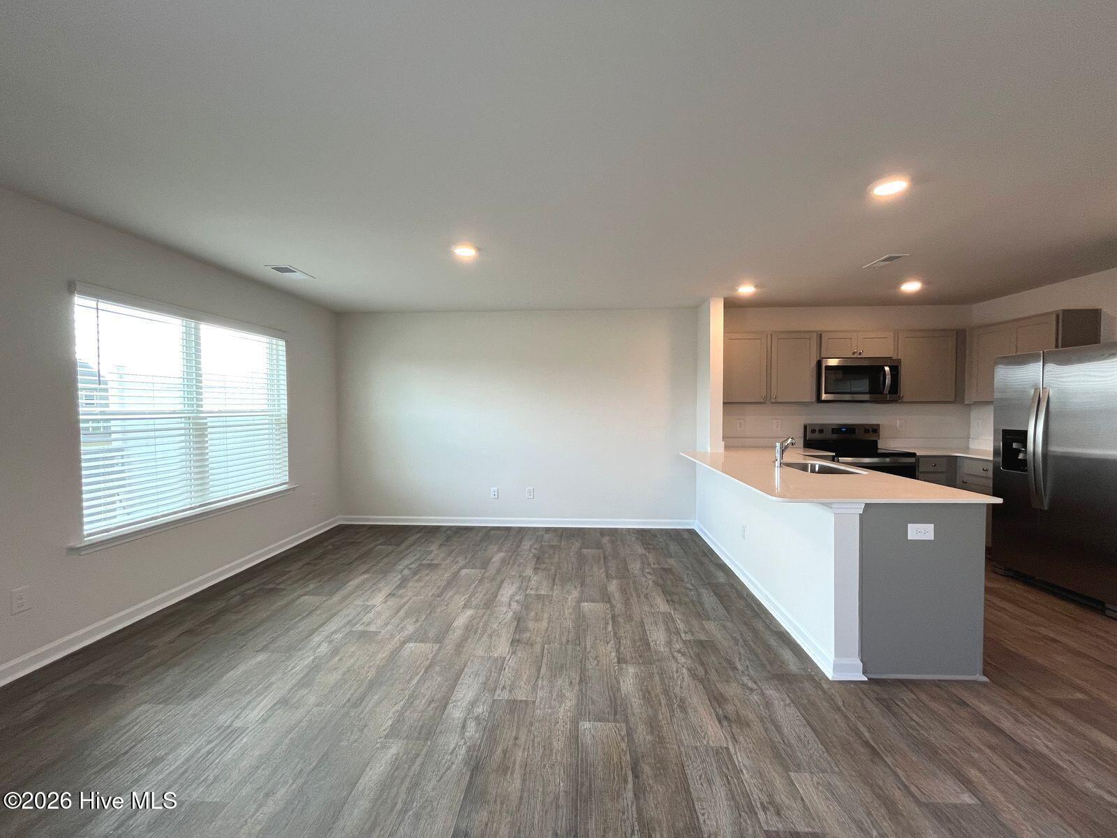 201 Maddox Drive Property Photo 5