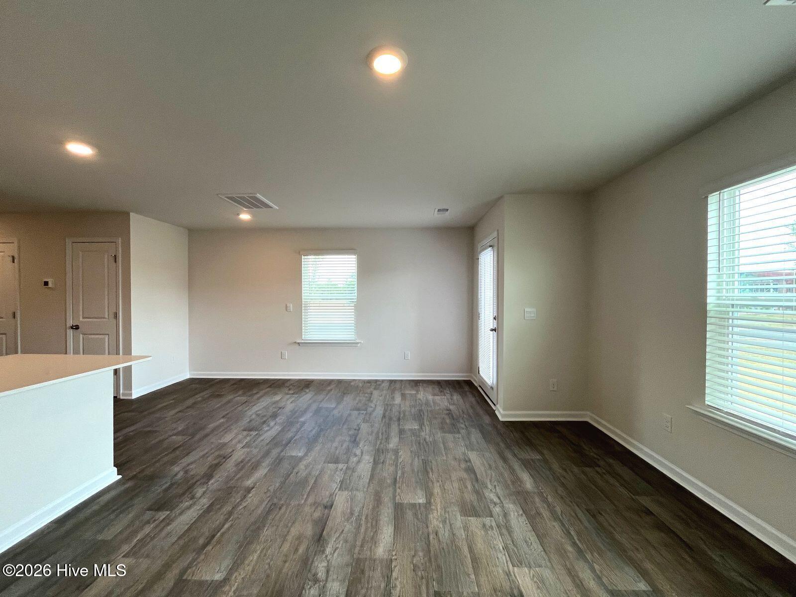 201 Maddox Drive Property Photo 8