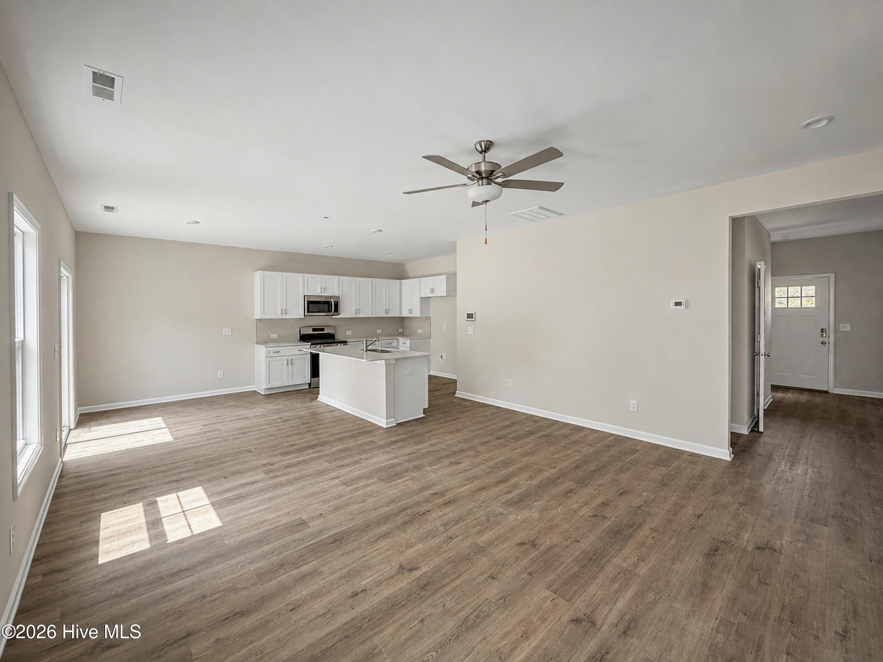 109 Crossvine Street Property Photo 6