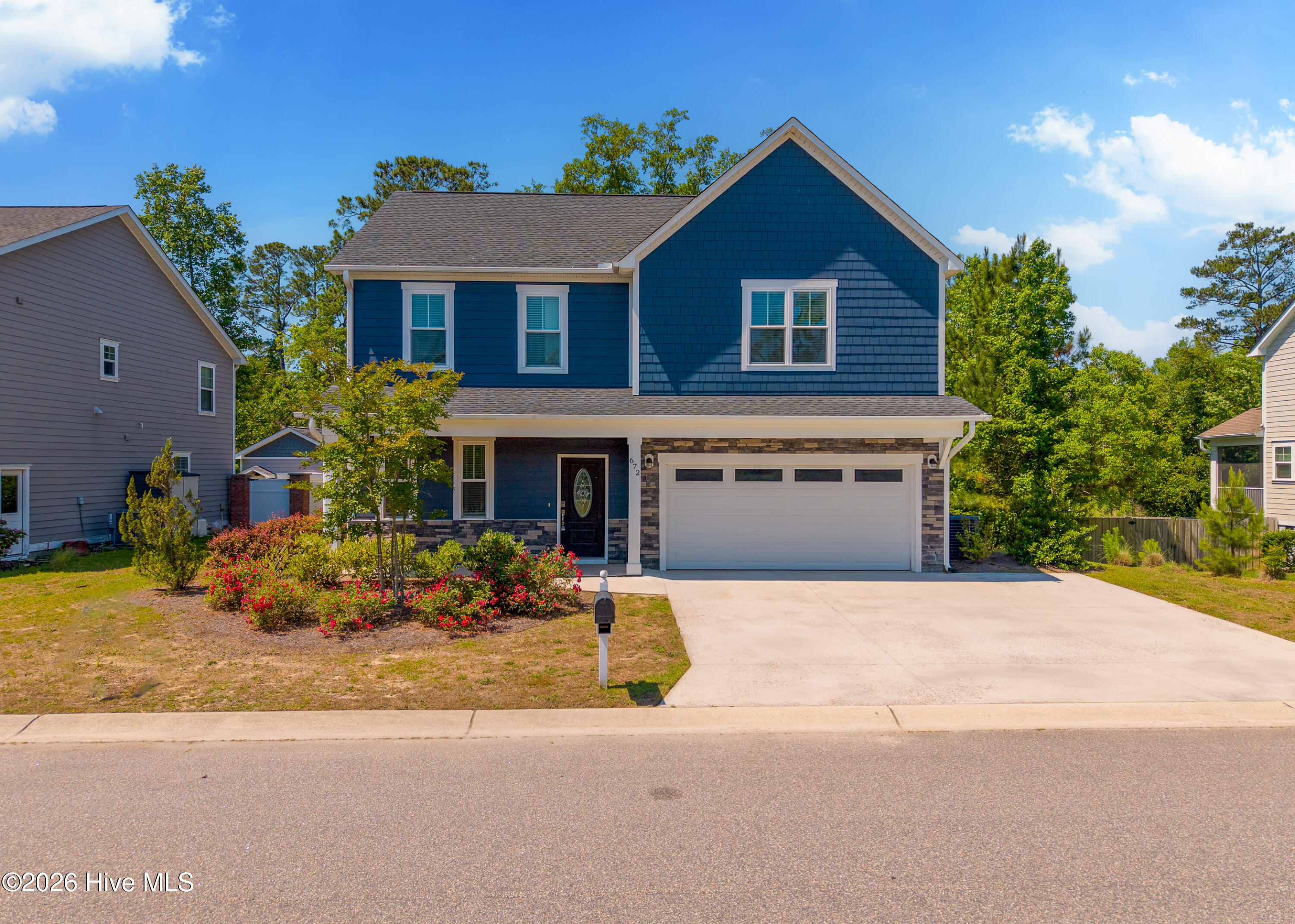 672 Coniston Drive SE Property Photo 1