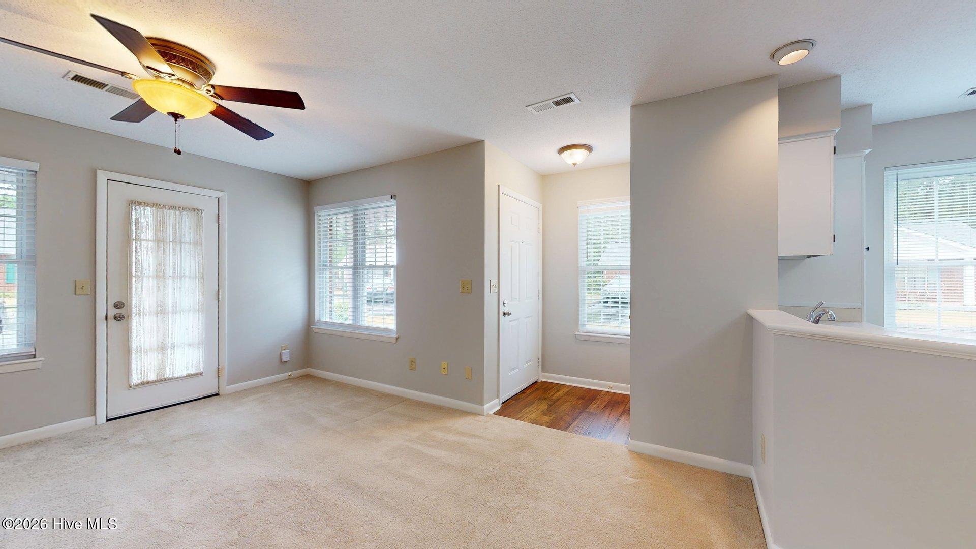1203 Wilshire Circle Property Photo 6