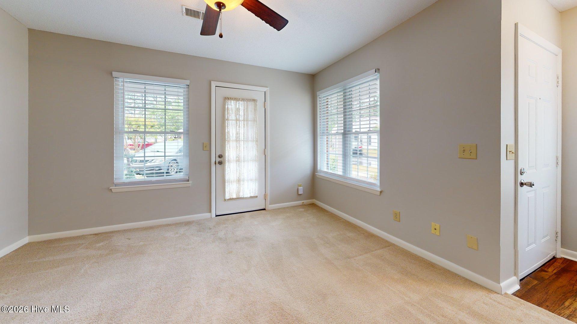 1203 Wilshire Circle Property Photo 8