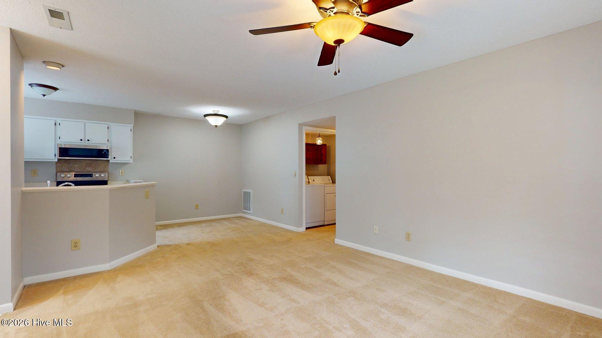 1203 Wilshire Circle Property Photo 9