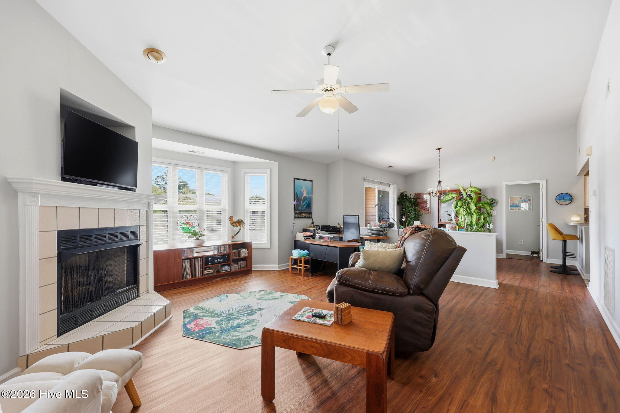 413 Commerce Avenue C Property Photo 3