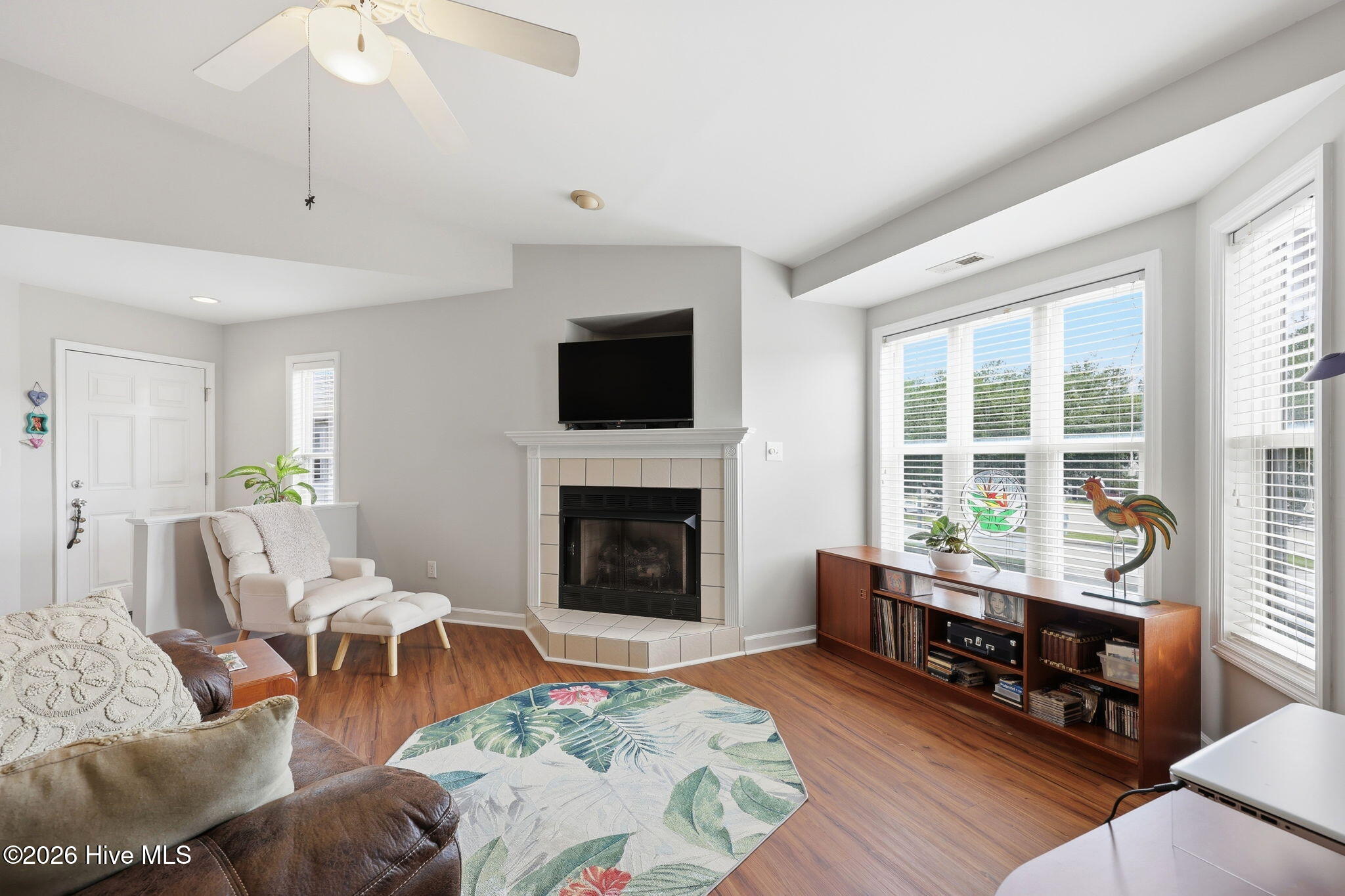 413 Commerce Avenue C Property Photo 11