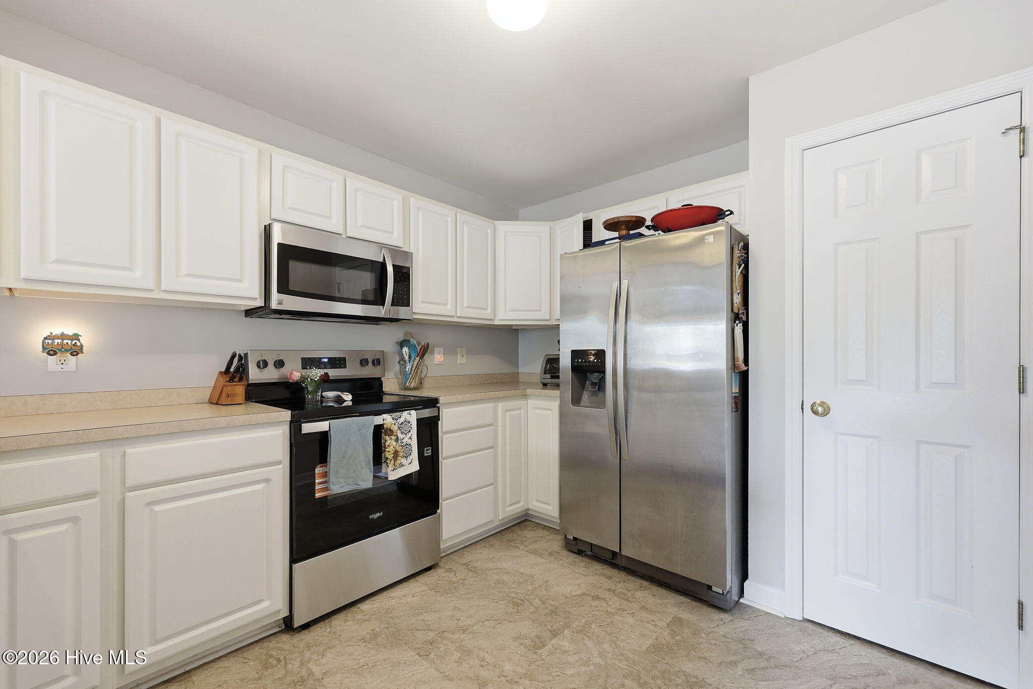 413 Commerce Avenue C Property Photo 14