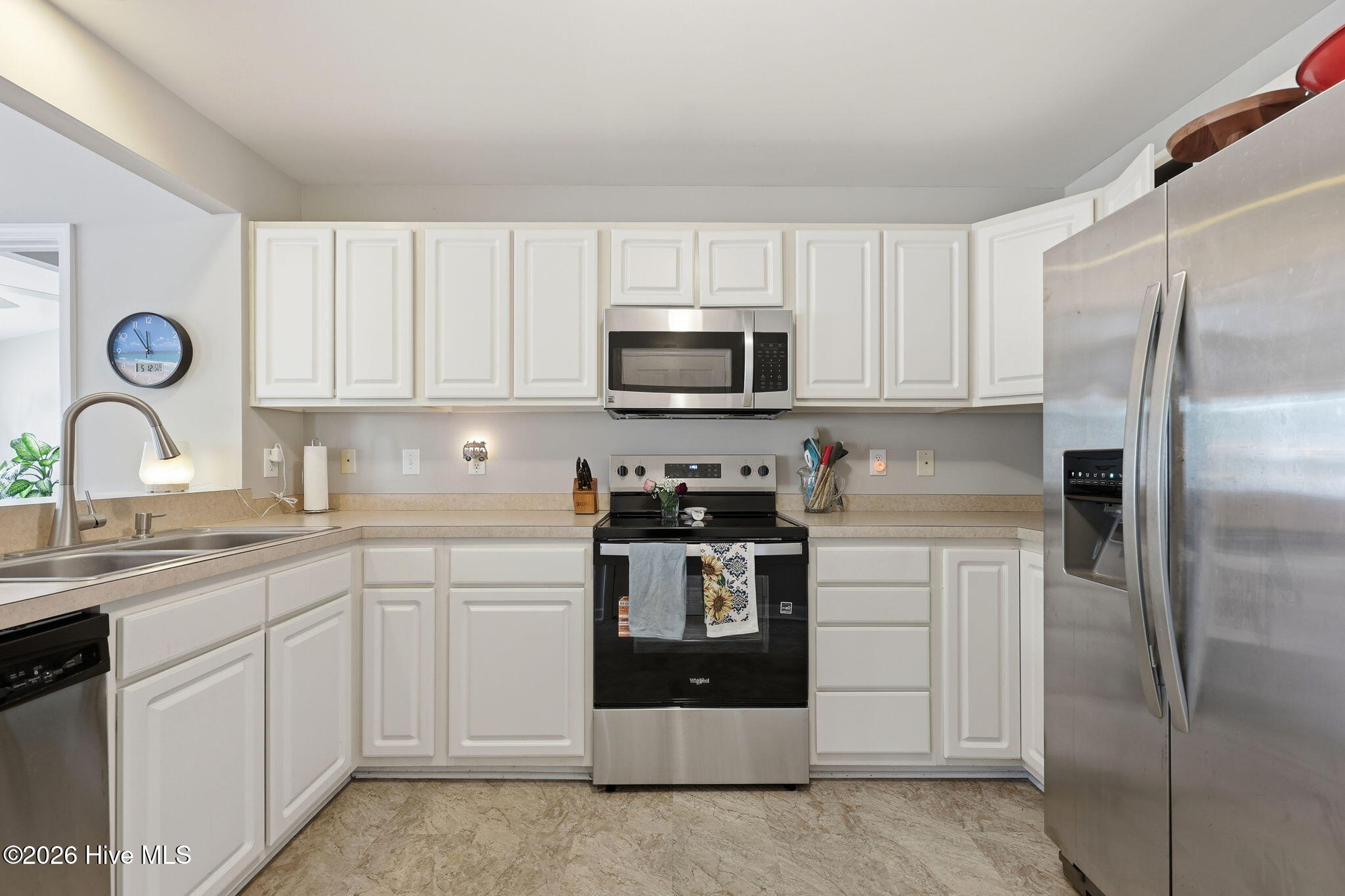 413 Commerce Avenue C Property Photo 15