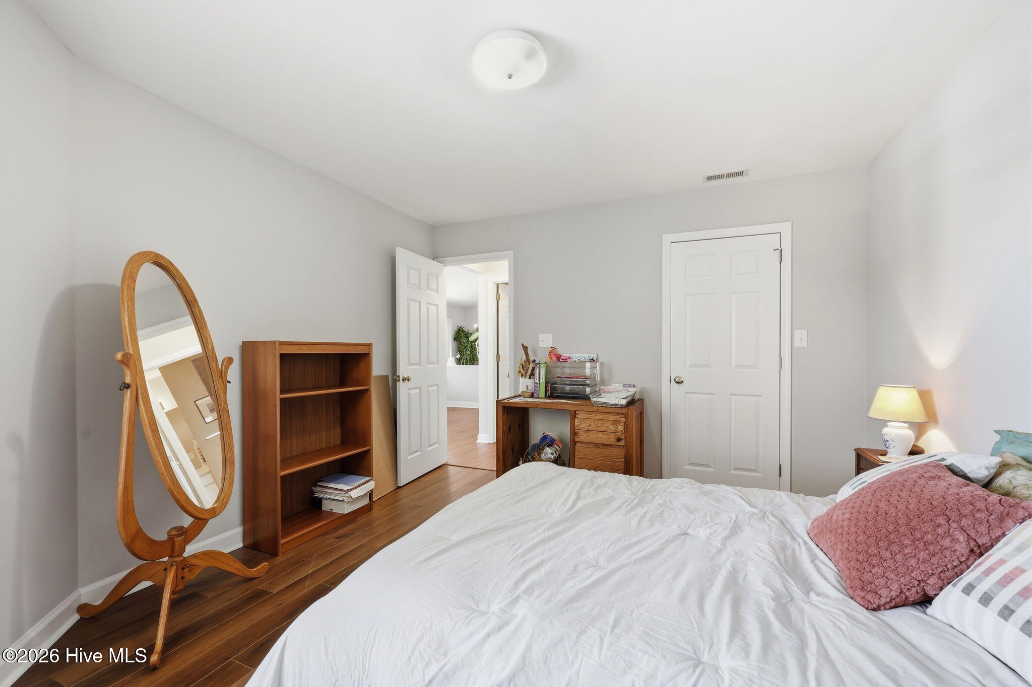 413 Commerce Avenue C Property Photo 23