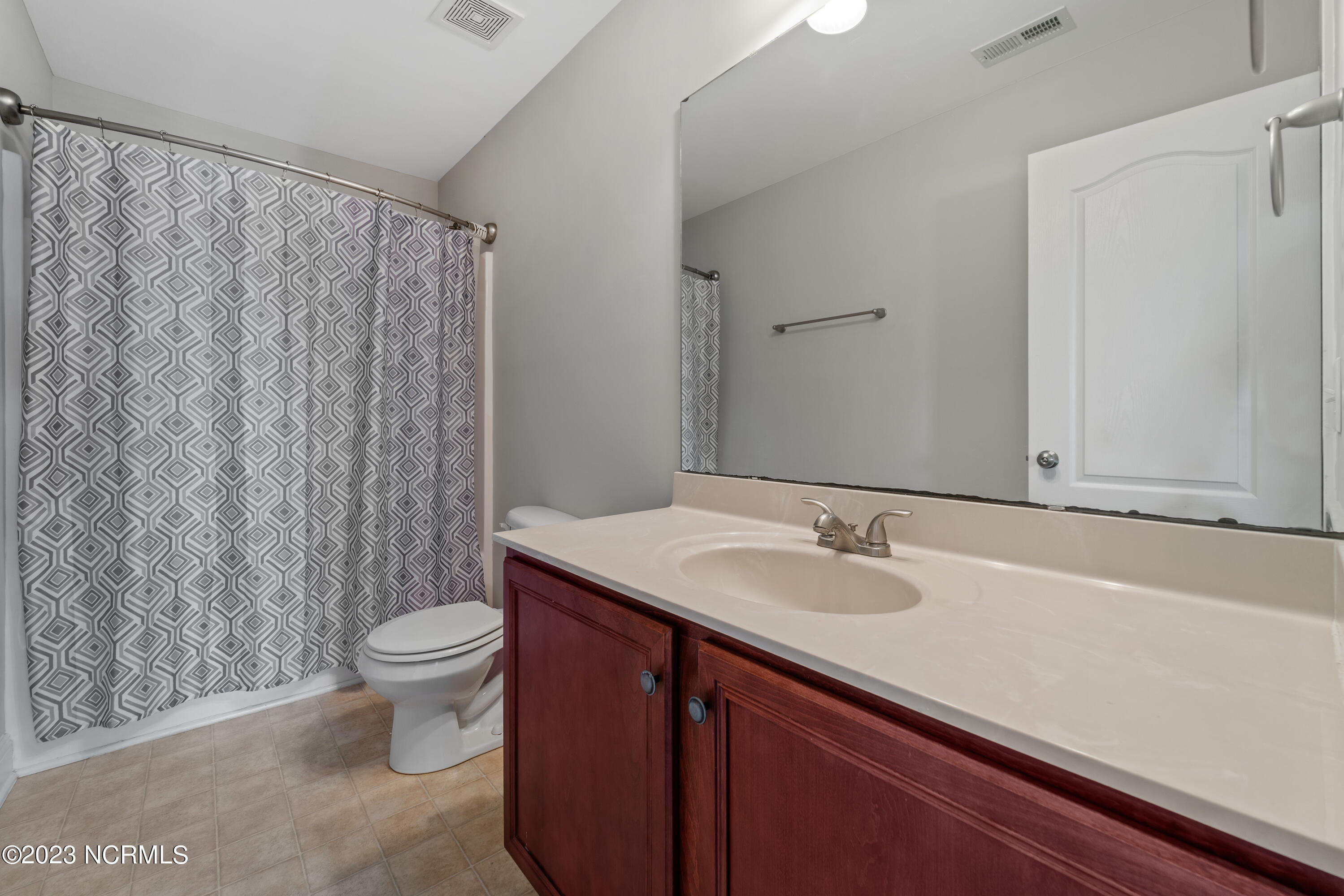 270 Silver Hills Drive Property Photo 16