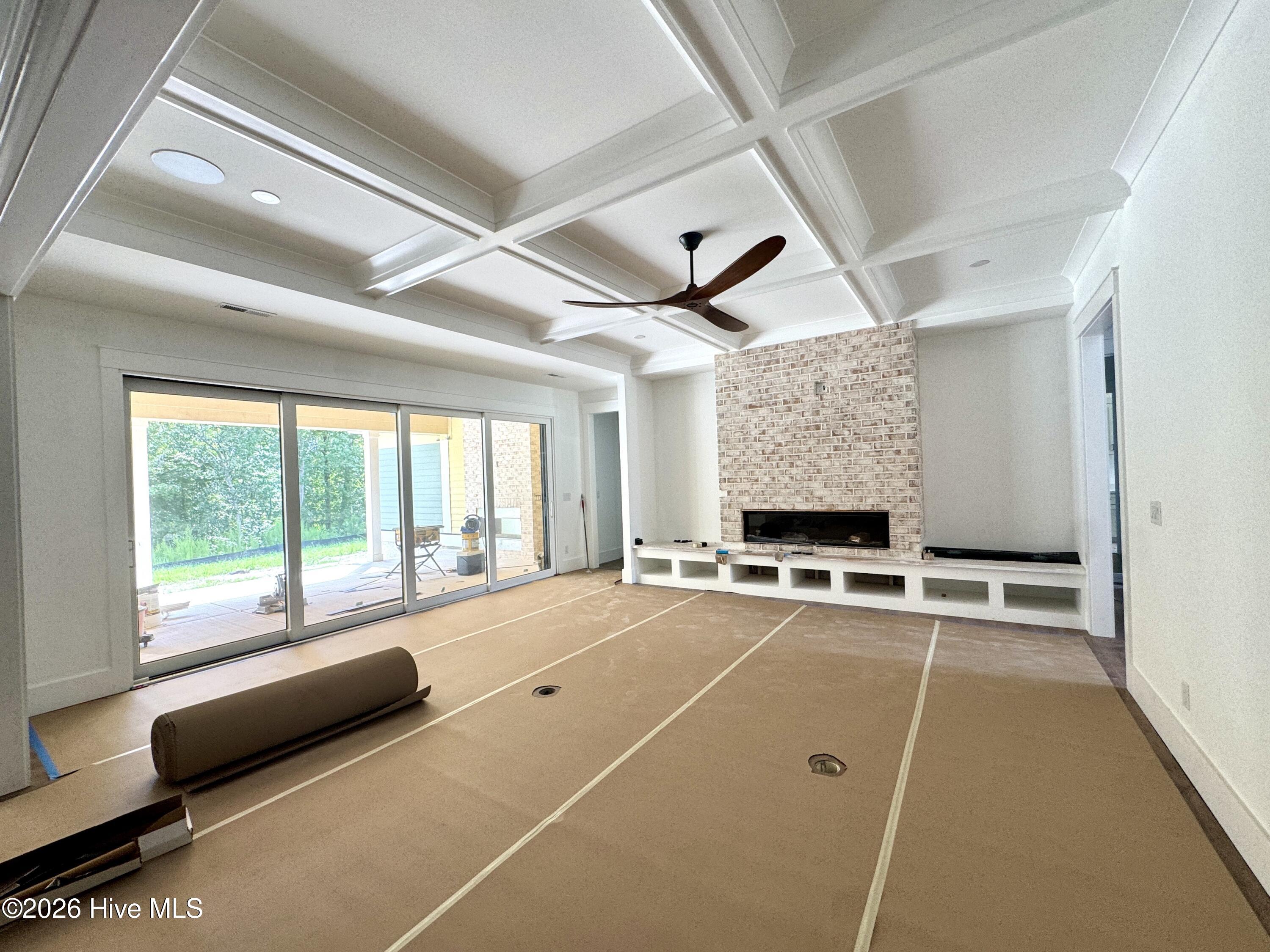 126 W Scarborough Court Property Photo 6
