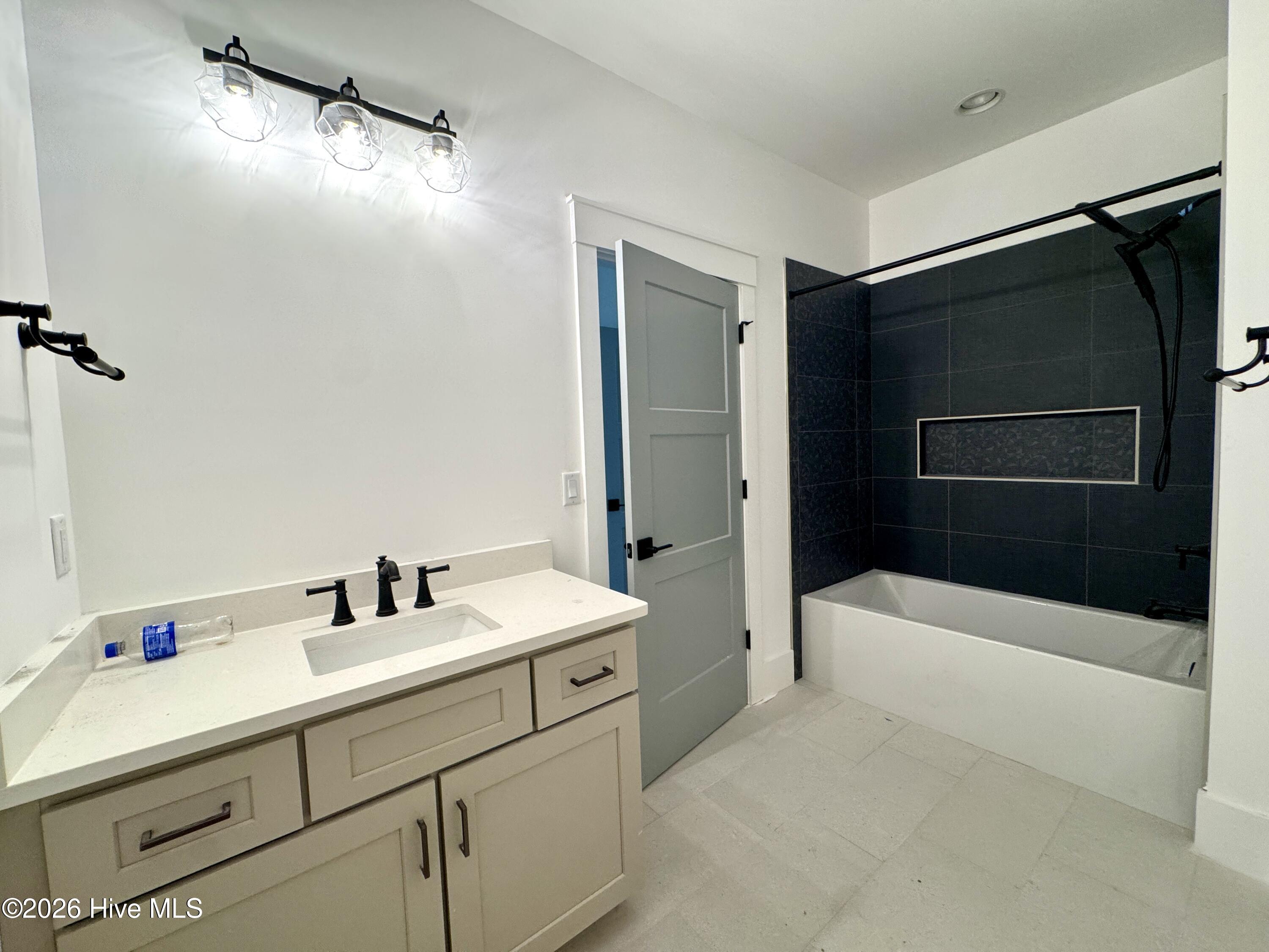 126 W Scarborough Court Property Photo 14
