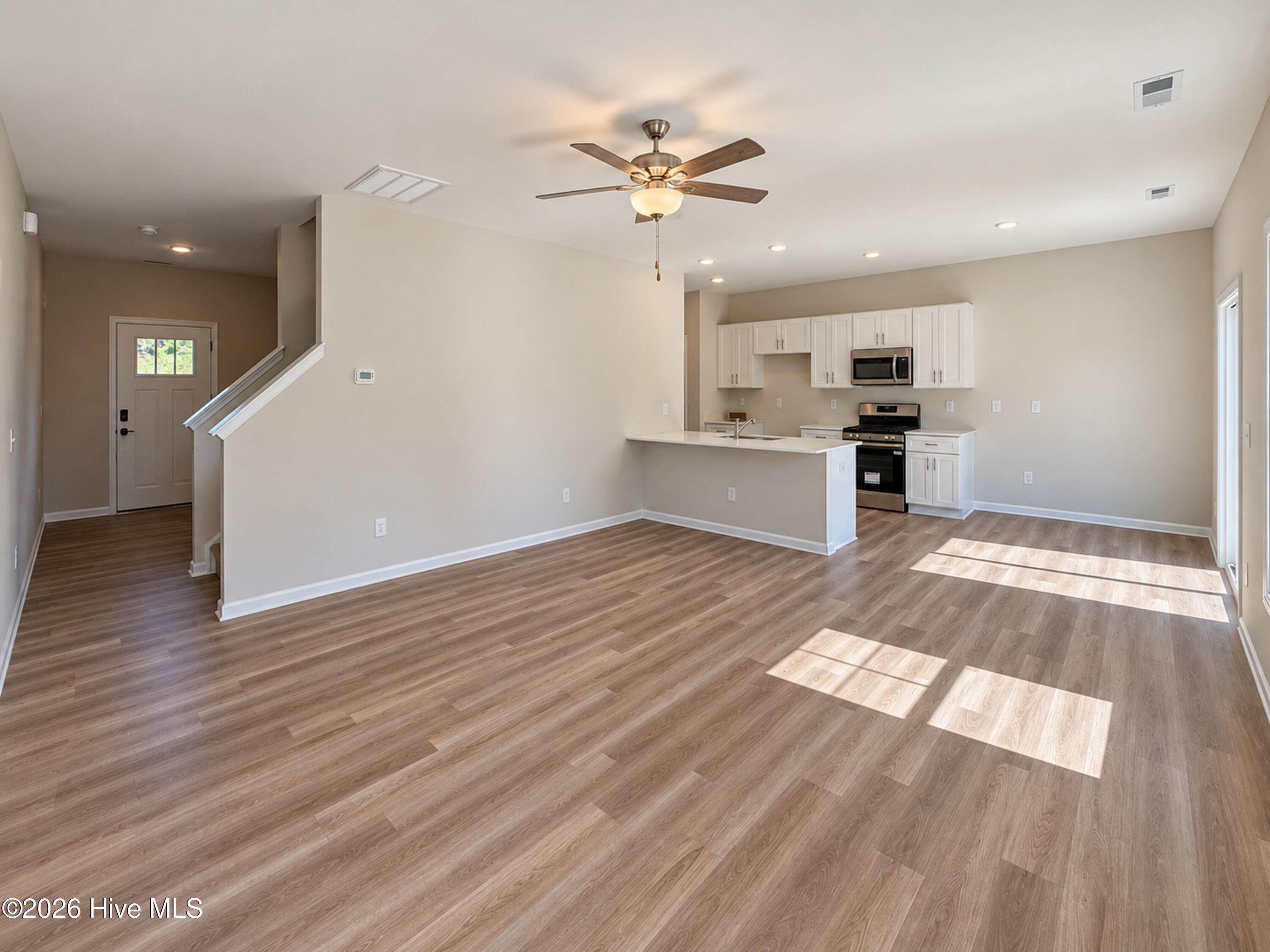 267 Crossvine Street Property Photo 5
